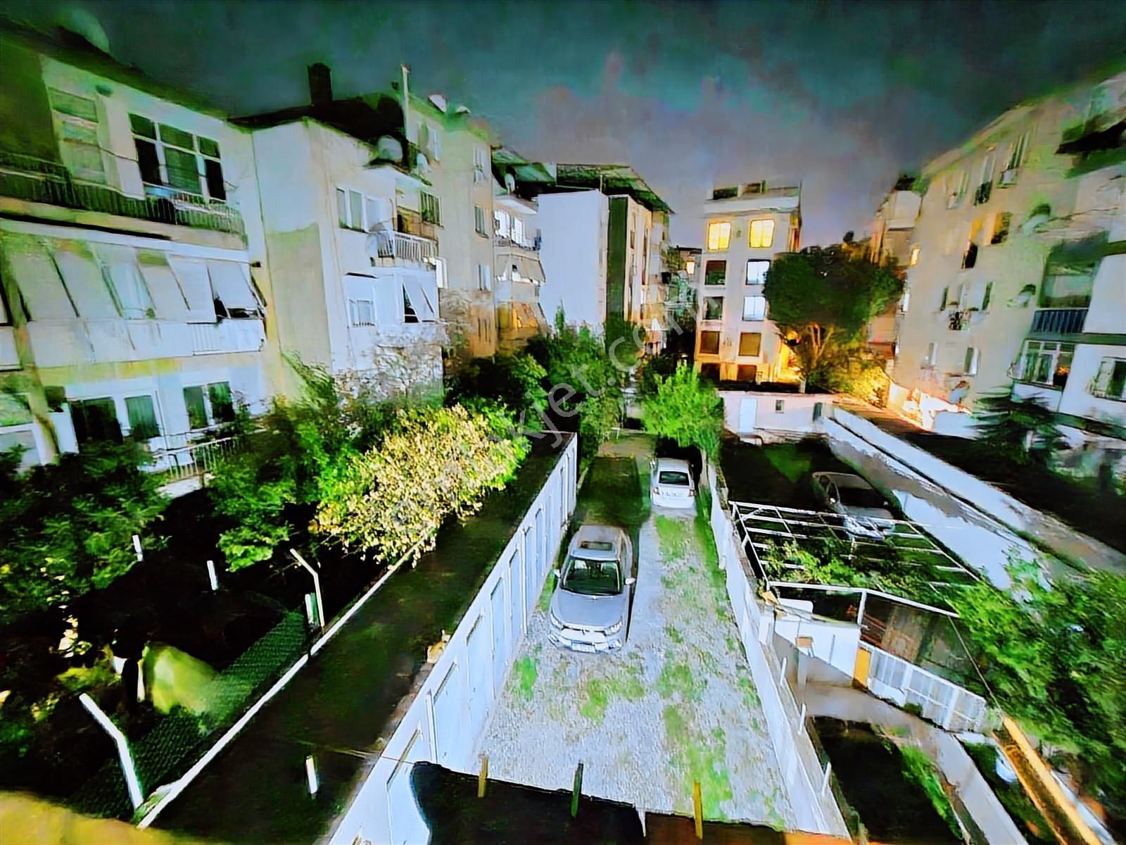 Bahariye Mah. Önü Açık Asasörlü D.gazlı Otoparklı 2+1 100 M2 - Görsel 13