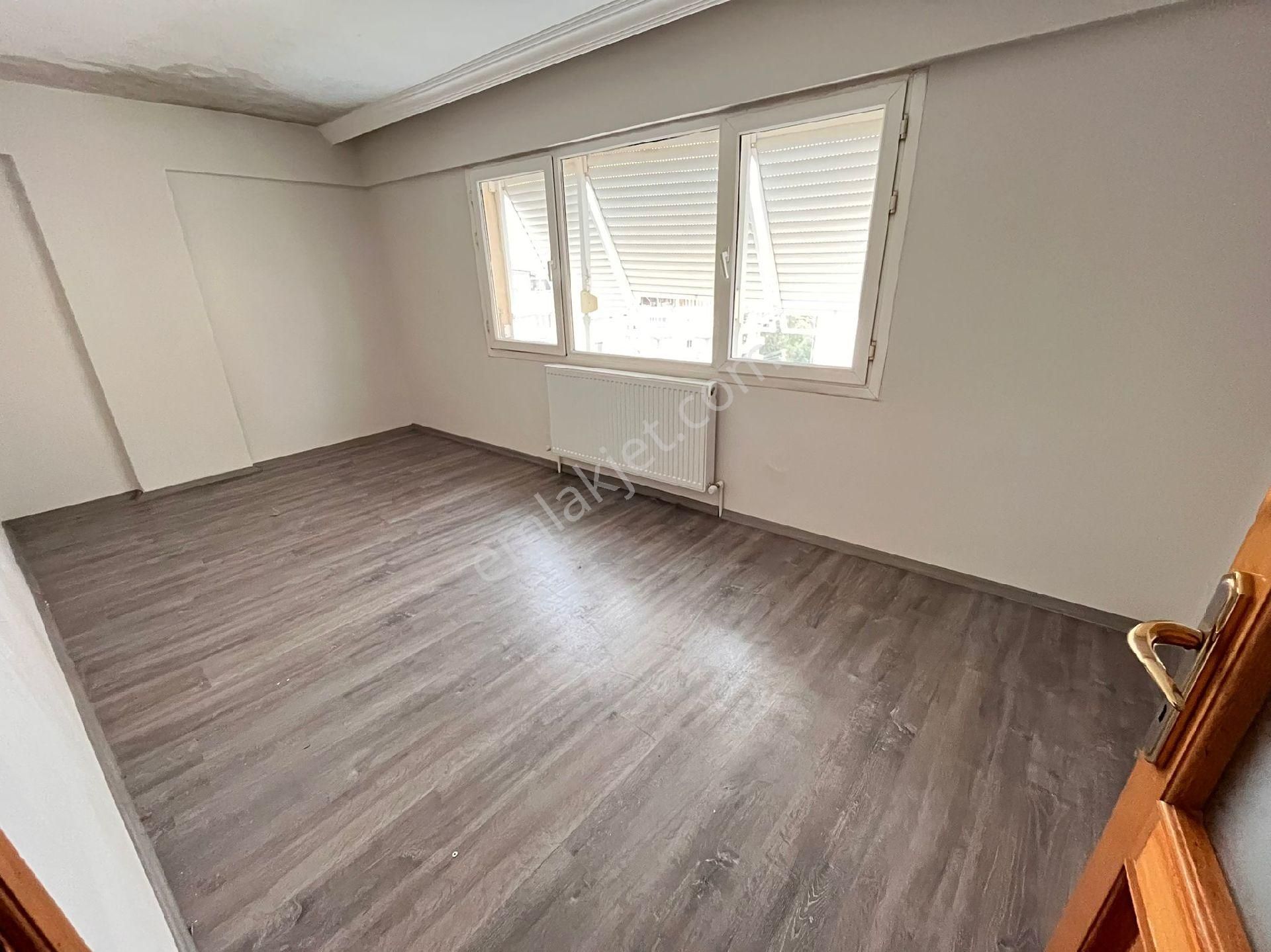 Buca İşçi Evlerinde Vergi Dairesi Yakını 2+1 Köşe Satılık - Görsel 35