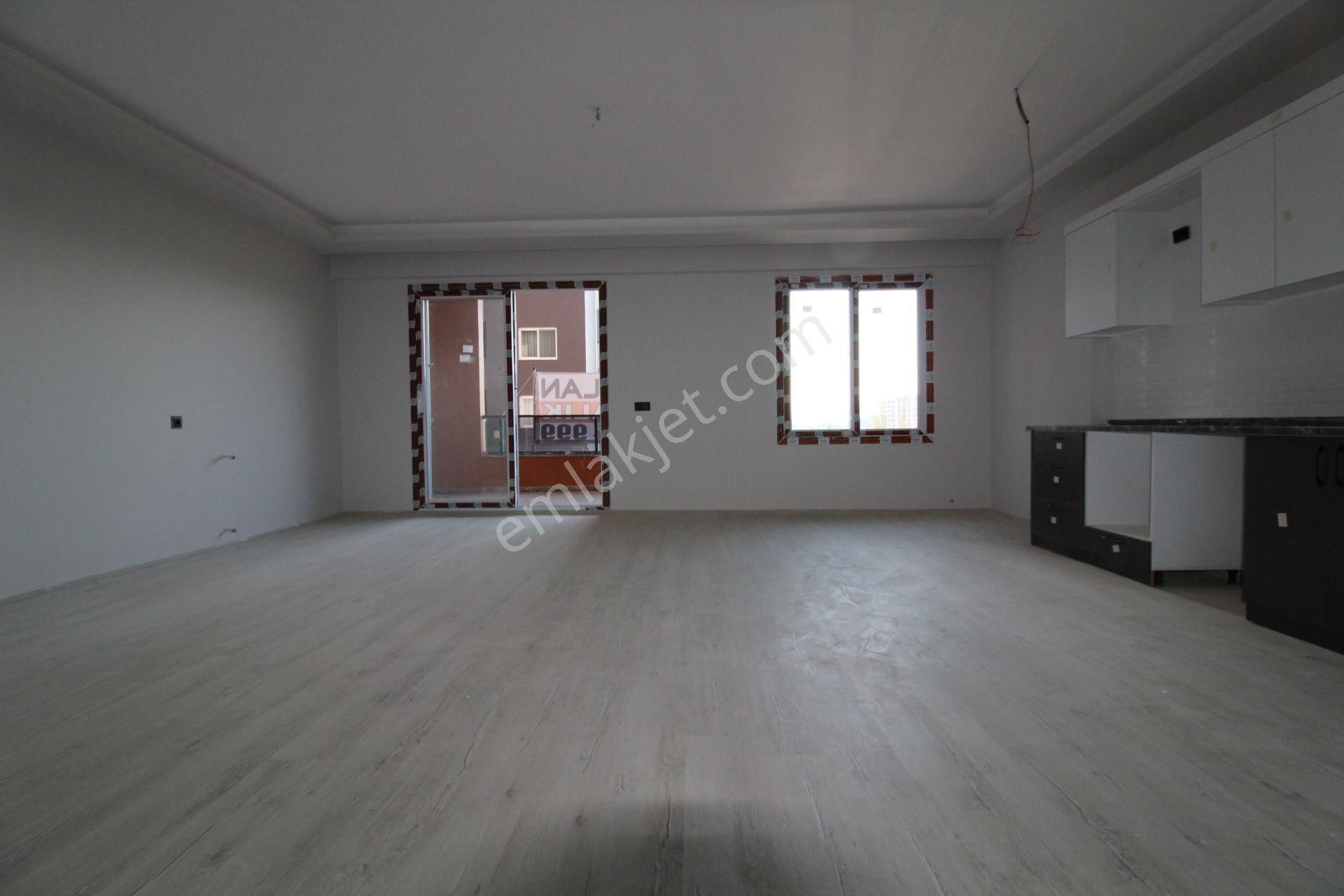 Aslan'dan Anayola Ve Sahile Yakın Havuzlu Geniş 2+1 - Görsel 7