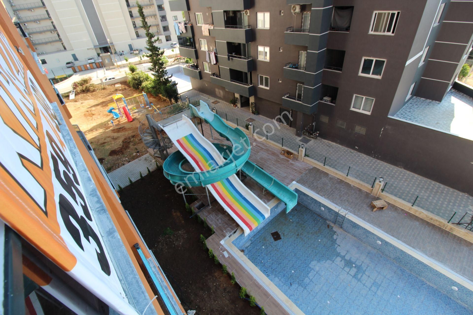 Aslan'dan Anayola Ve Sahile Yakın Havuzlu Geniş 2+1 - Görsel 22