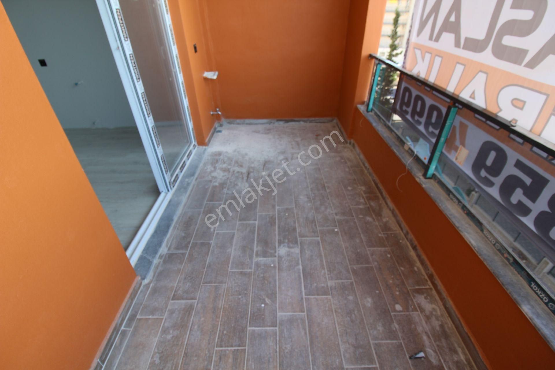 Aslan'dan Anayola Ve Sahile Yakın Havuzlu Geniş 2+1 - Görsel 20