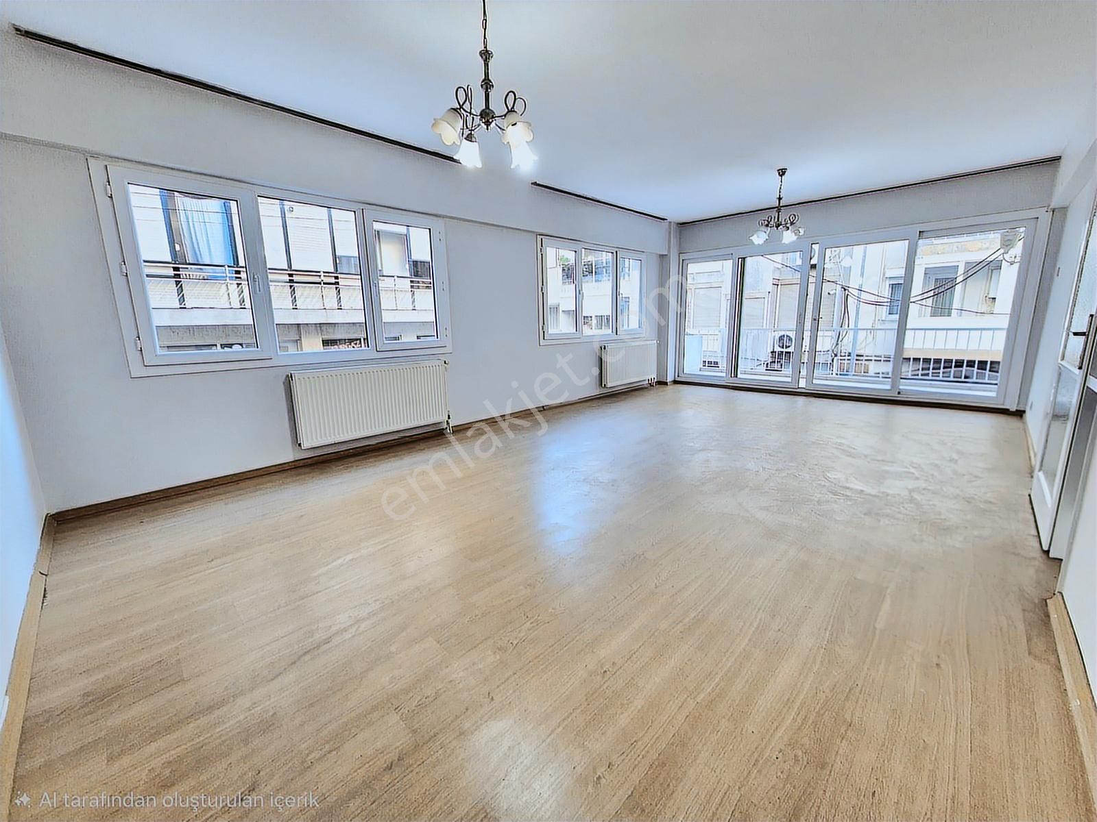 K.yaka Pazaryeri Ve Lise Yakını Köşe D.gazlı 3+1 140 M2