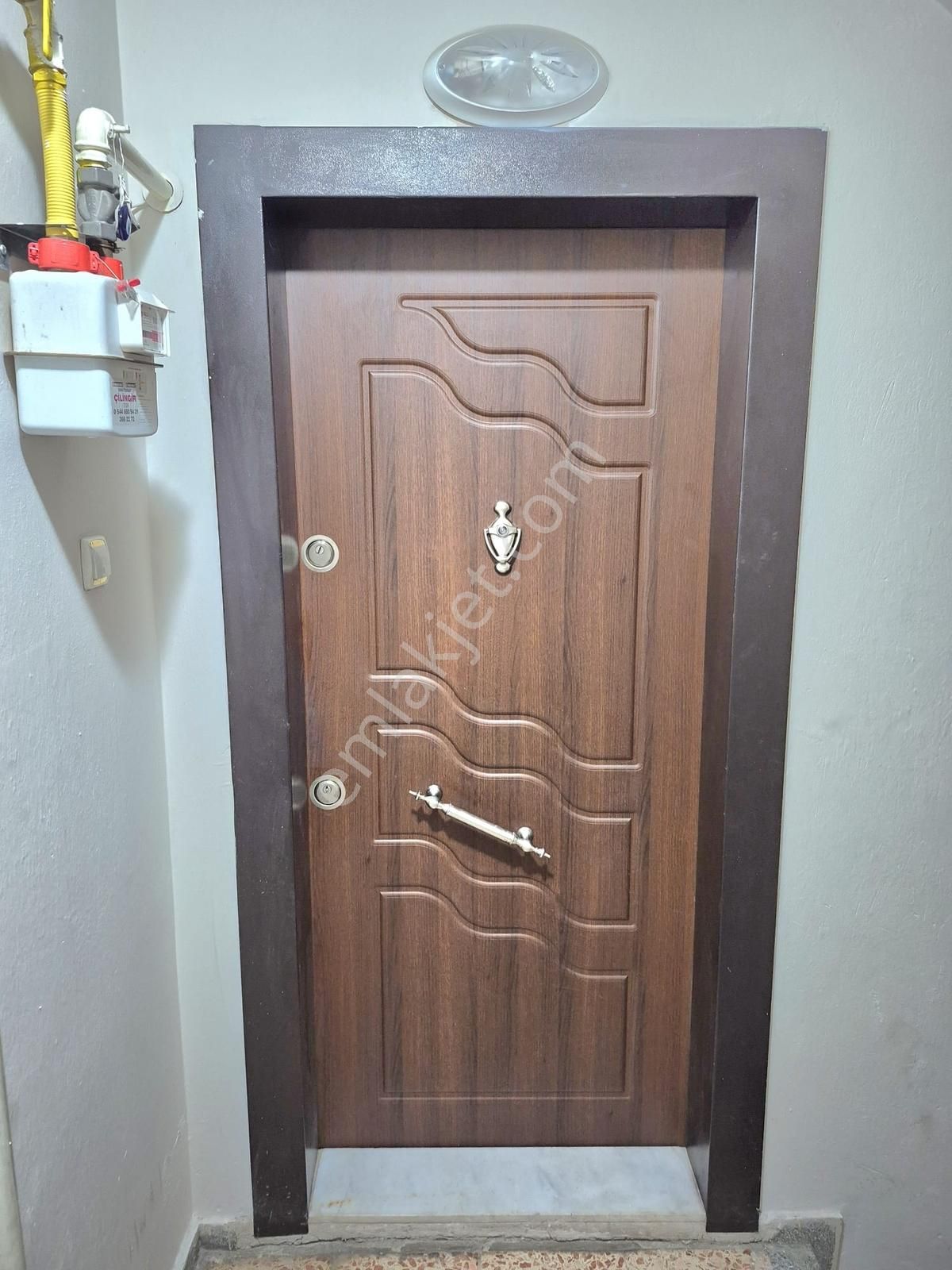 K.yaka Pazaryeri Ve Lise Yakını Köşe D.gazlı 3+1 140 M2 - Görsel 11