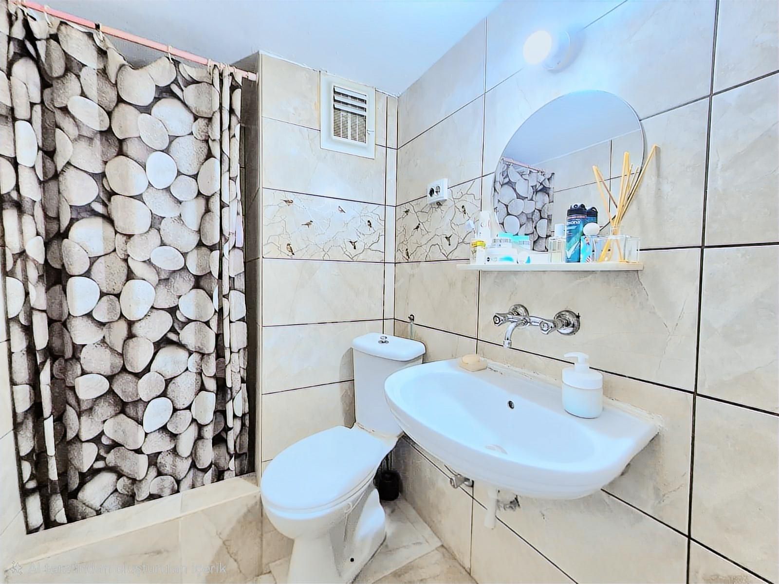 K.yaka Bahariye Mahallesi D.gazlı Bahçeli 2+1 90 M2 - Görsel 9