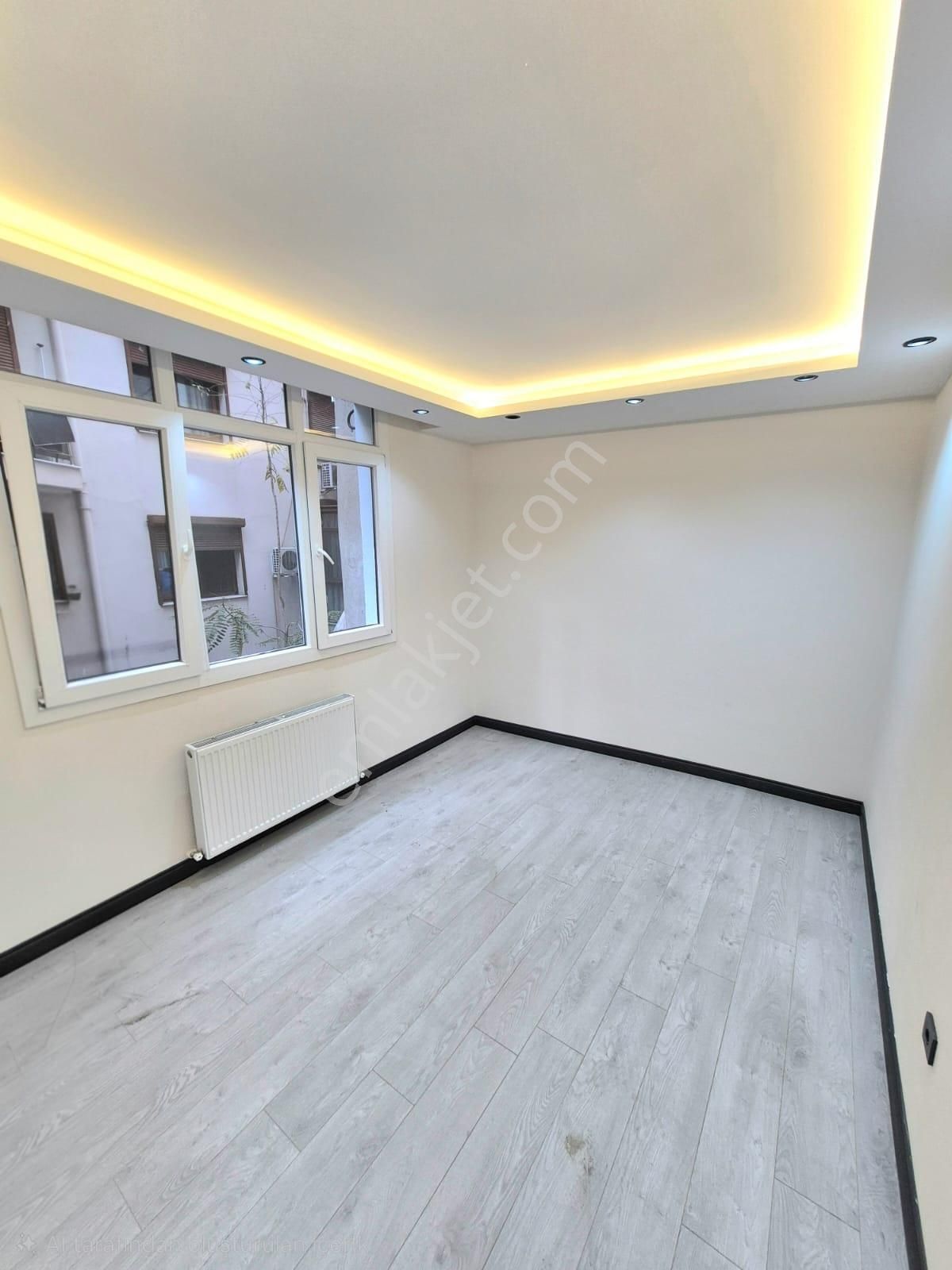 K.yaka Çarşı Ve Zübeyde Hanım Anıtı Yakını Ultura Lüks 2+1 90 M2 - Görsel 6