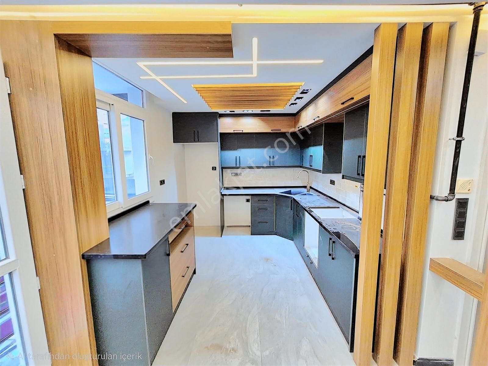 K.yaka Çarşı Ve Zübeyde Hanım Anıtı Yakını Ultura Lüks 2+1 90 M2 - Görsel 20