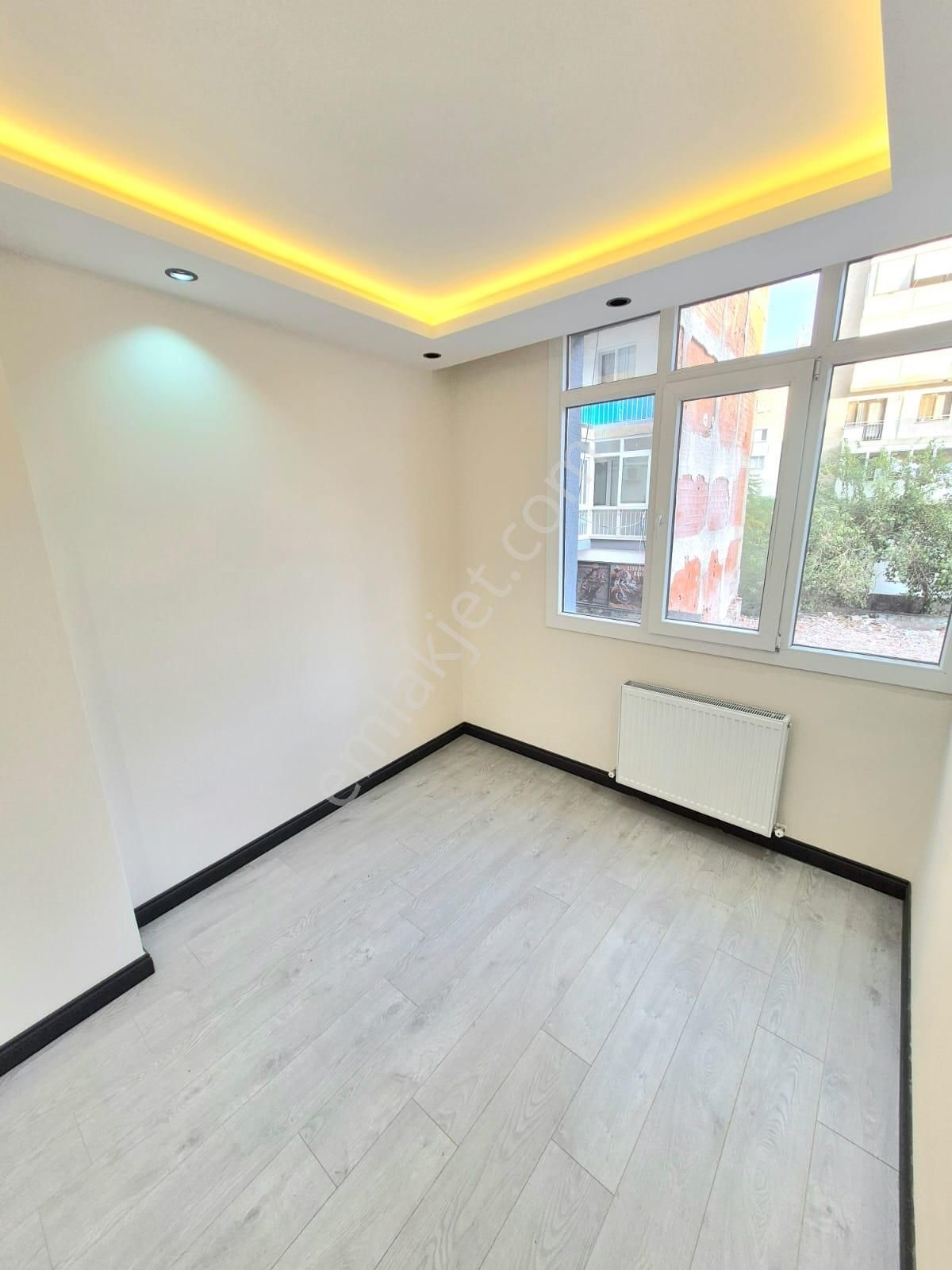 K.yaka Çarşı Ve Zübeyde Hanım Anıtı Yakını Ultura Lüks 2+1 90 M2 - Görsel 26