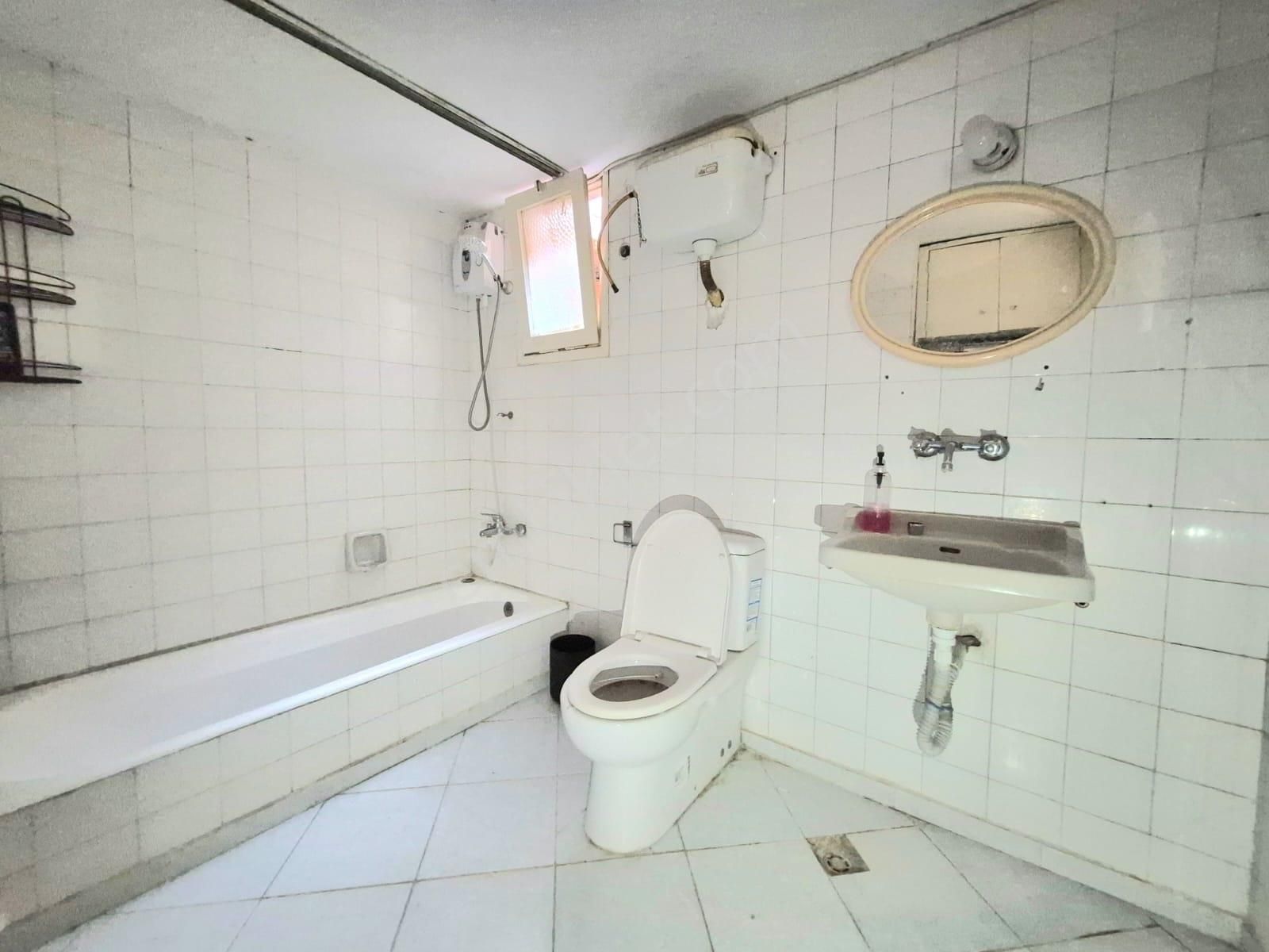 Bostanlı Vapur İskelesi Yakını Cemal Bülbül Sokak 2+1 90 M2 - Görsel 6