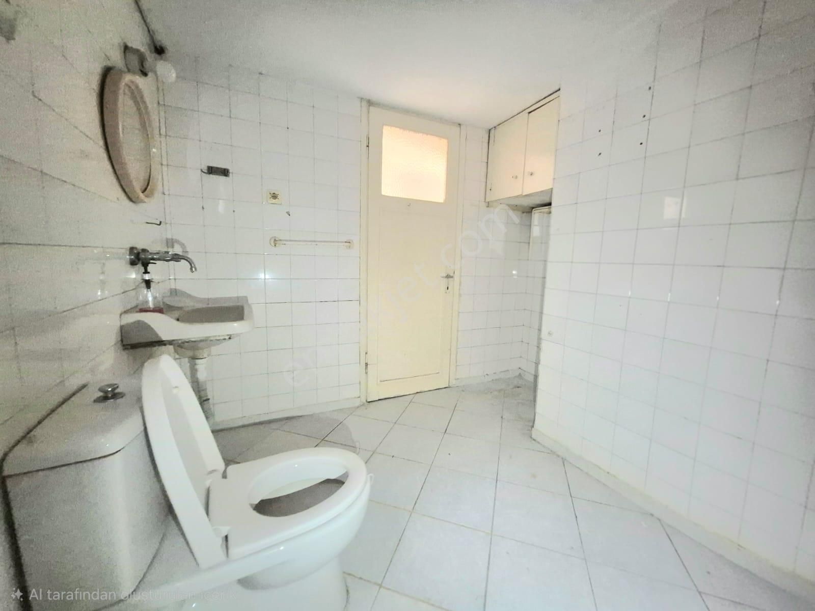 Bostanlı Vapur İskelesi Yakını Cemal Bülbül Sokak 2+1 90 M2 - Görsel 10