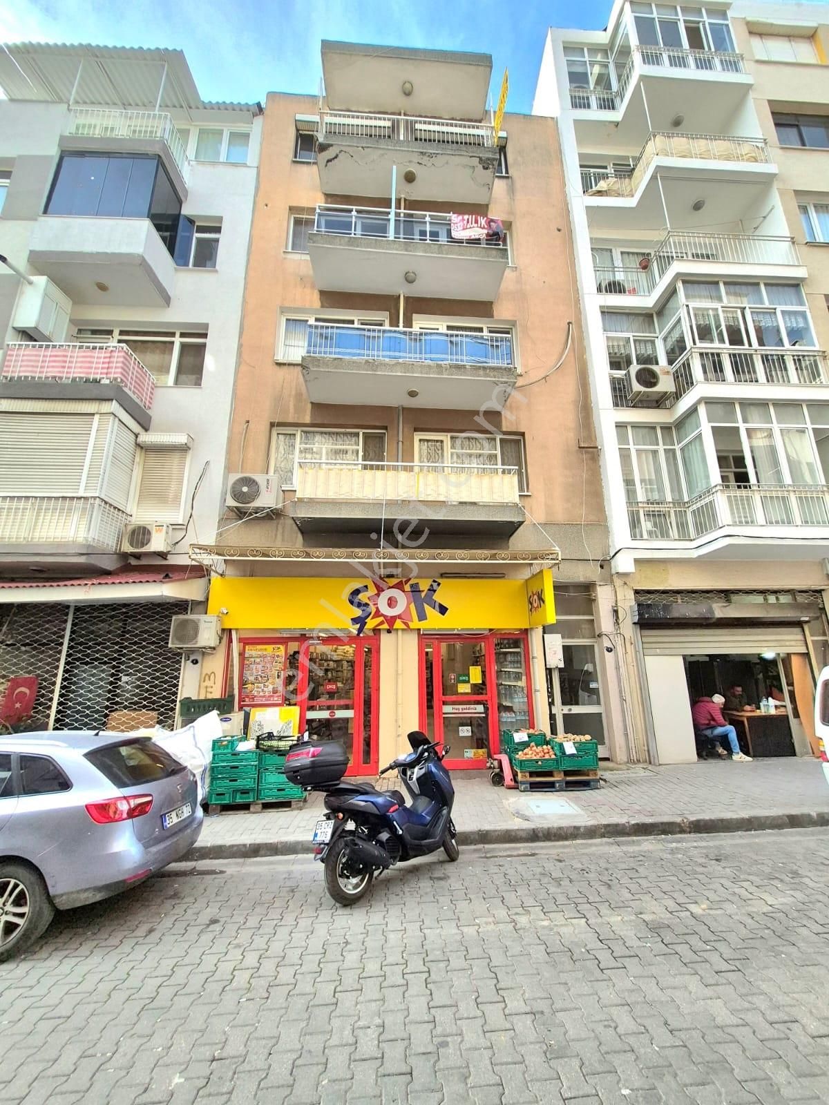 Bostanlı Vapur İskelesi Yakını Cemal Bülbül Sokak 2+1 90 M2 - Görsel 28