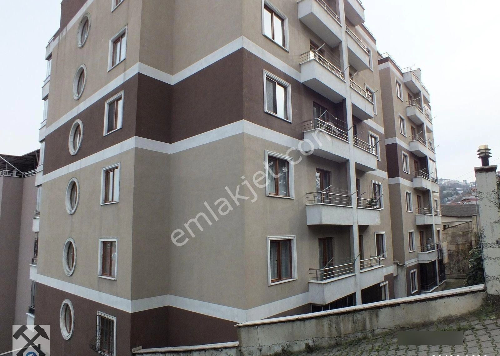 Zonguldak Yeşil Mahallede Satılık 3+1 Daire