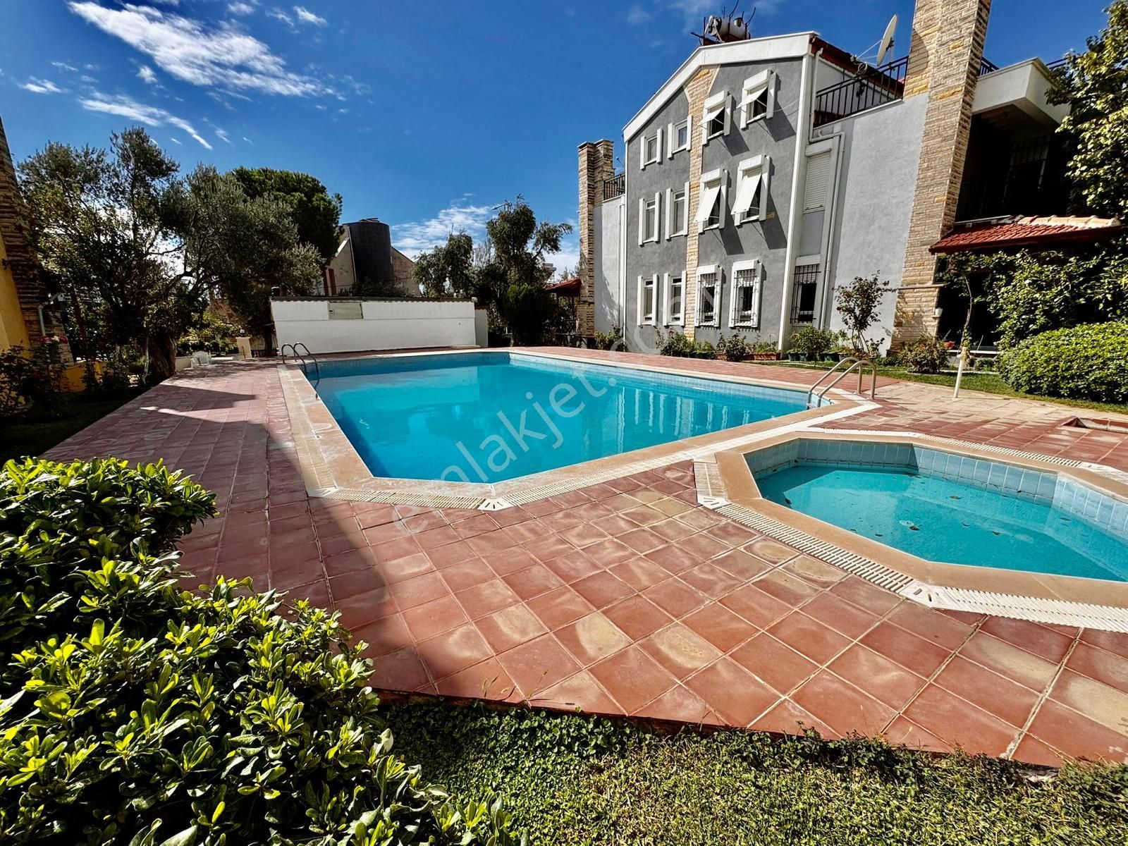 ▓tek Yetkili Karabuluttan Doğa & Lüxün Buluştuğu Havuzlu Villa