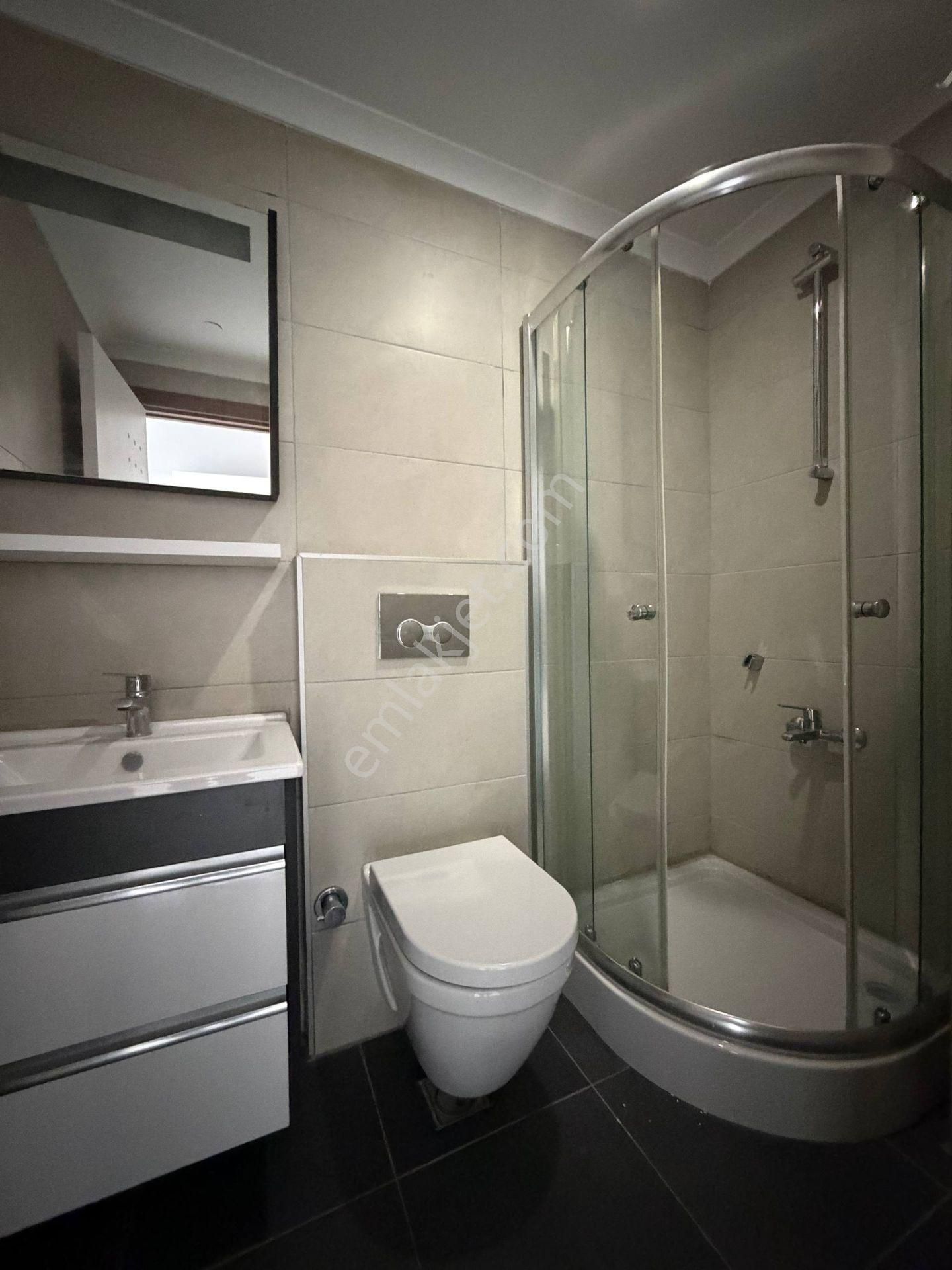 Beylikdüzü Cumhuriyet Mahallesi 2+1 100 M² Kiralık Boş Daire Site İçerisinde Metrobüse 15 Dk. Yürüme - Görsel 18