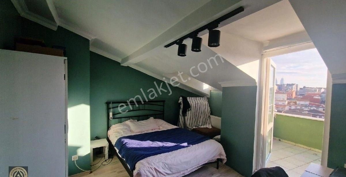 Kağıthane Çeliktepe Mahallesinde Dubleks 1+1 Satılık Daire. - Görsel 5