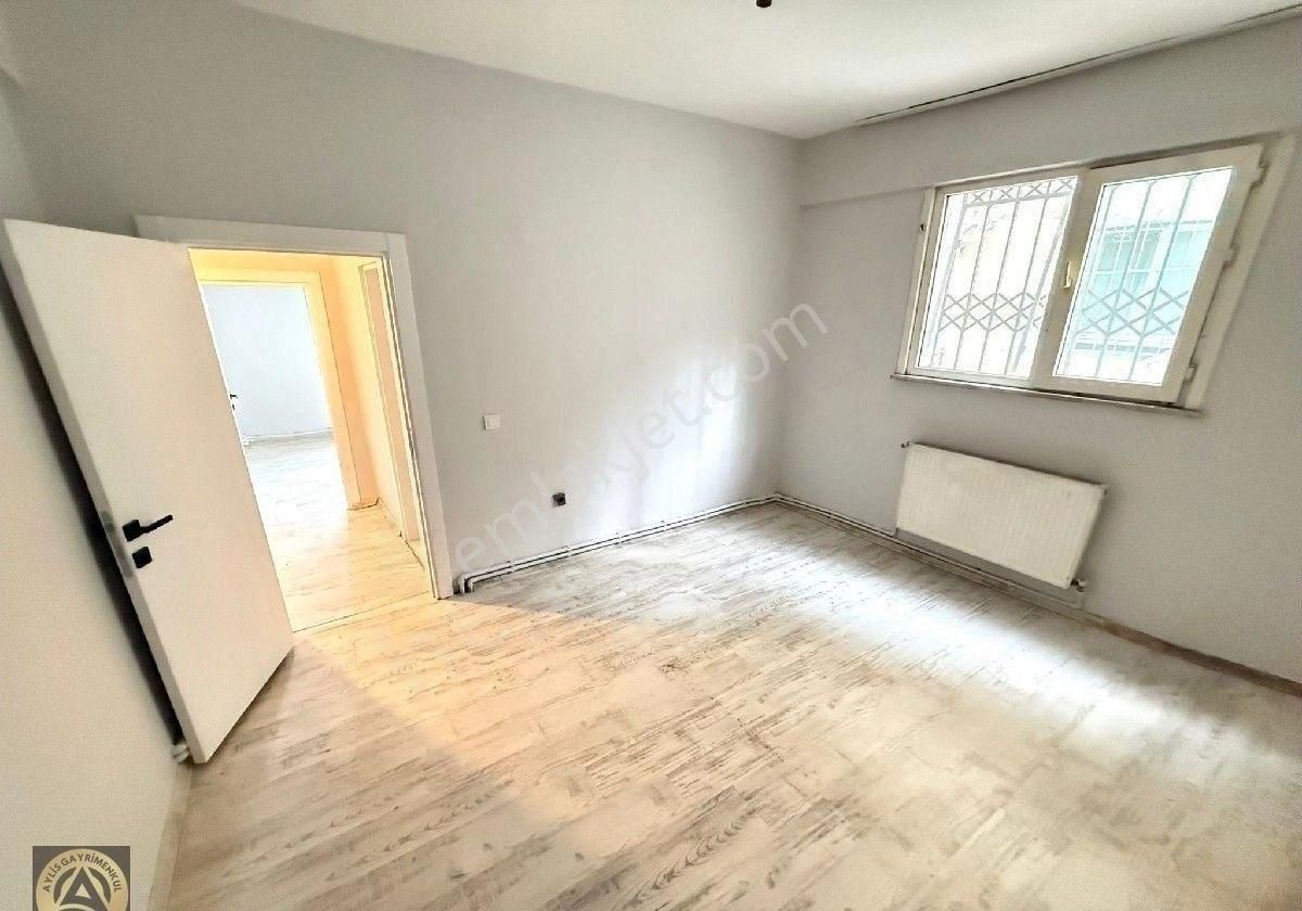 Sarıyer Baltalimanı'nda Muhteşem Boğaz Manzaralı 2+1 Kiralık Daire - Görsel 5