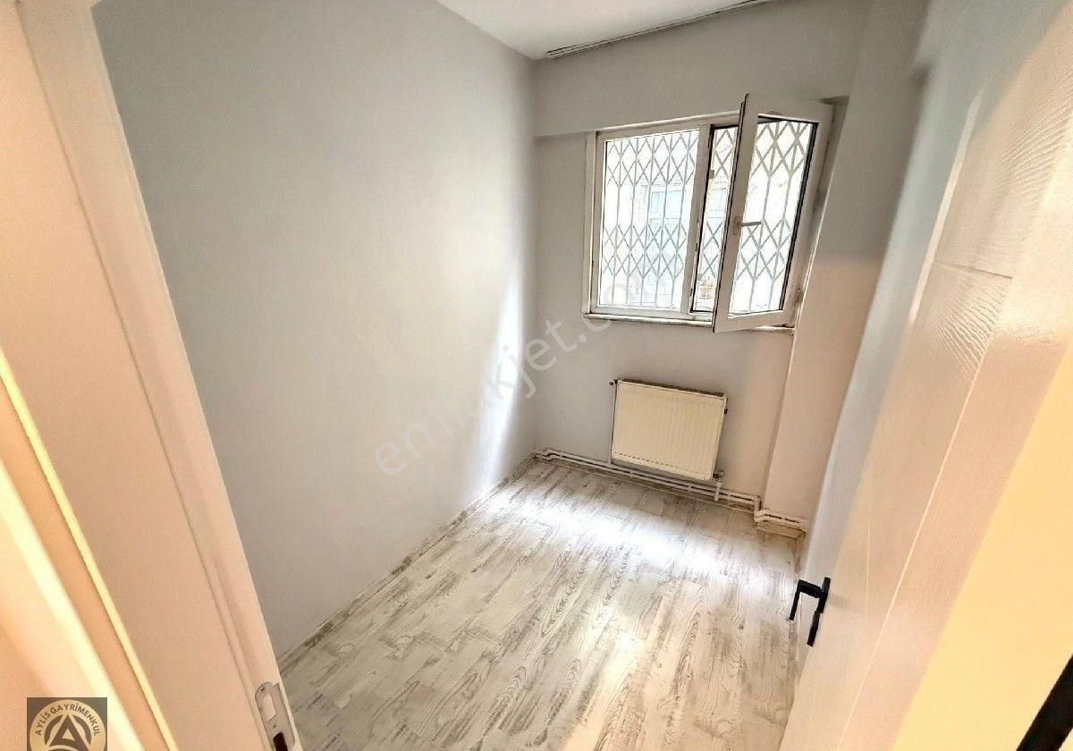 Sarıyer Baltalimanı'nda Muhteşem Boğaz Manzaralı 2+1 Kiralık Daire - Görsel 8