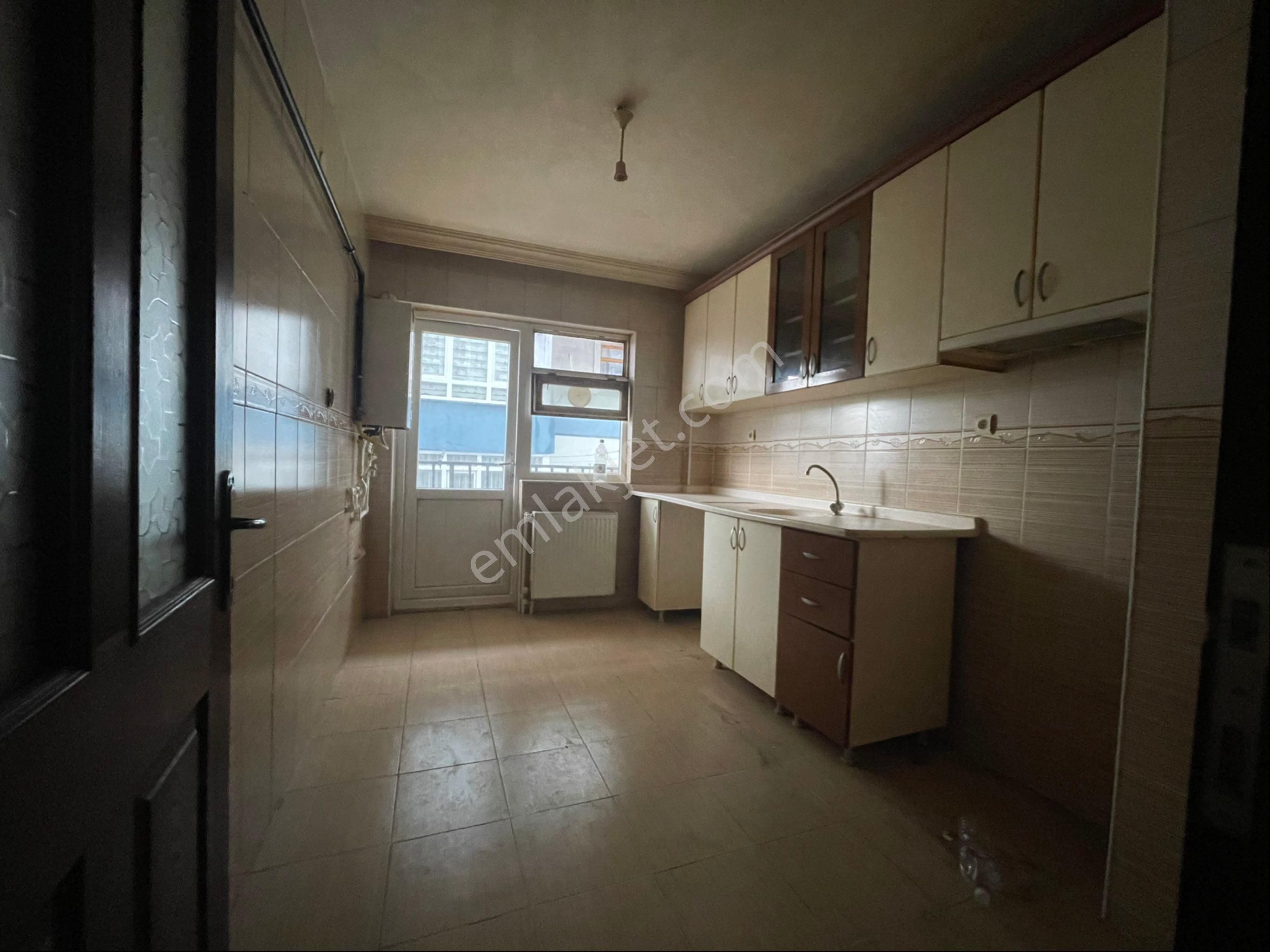 3 + 1 Sincan Yaşar Kemal Caddesi Üzerinde Malazgirt Mahallesi Köşebaşı Kiralık Asansörlü Daire - Görsel 18