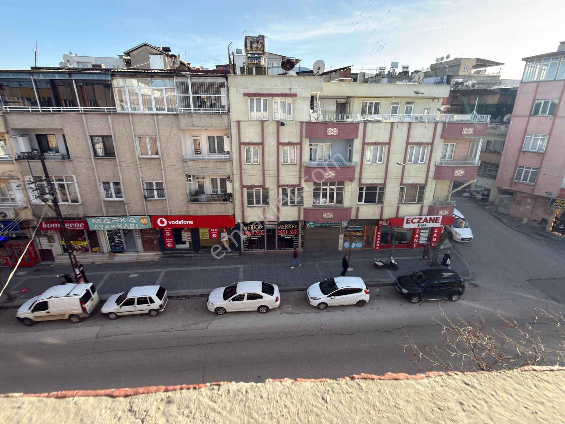 60. Yıl Mahallesi'nde Ana Cadde'de 3+1 Daire Yapı Kayıt Belgeli - Görsel 12