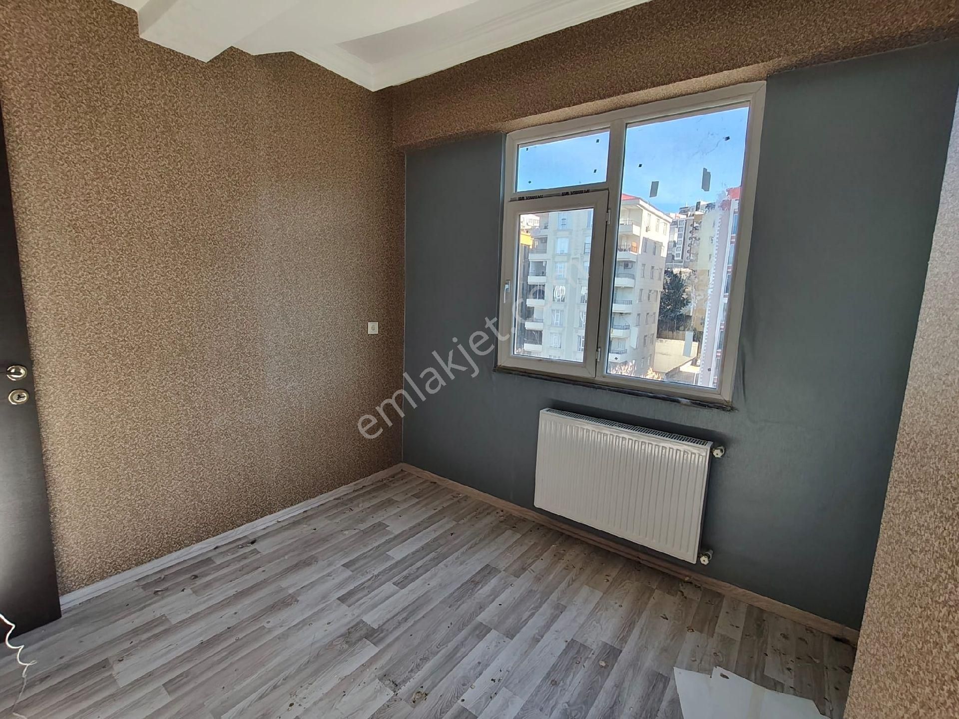 Yavuz Emlak Tan Satılık Daire Sonkat Karaköprü Çankaya Mah 2+1