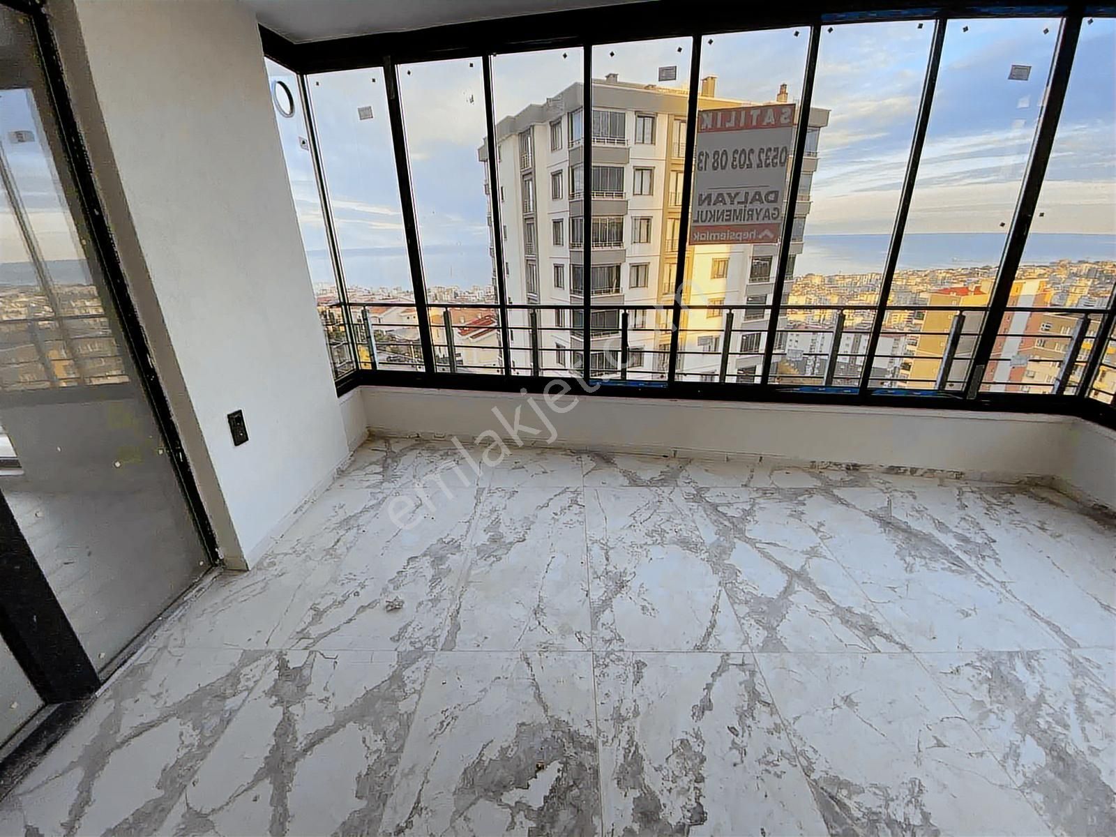 4+1 Lüx Daire Deniz Manzaralı 19 Mayıs Bulvarına Cephe - Görsel 12