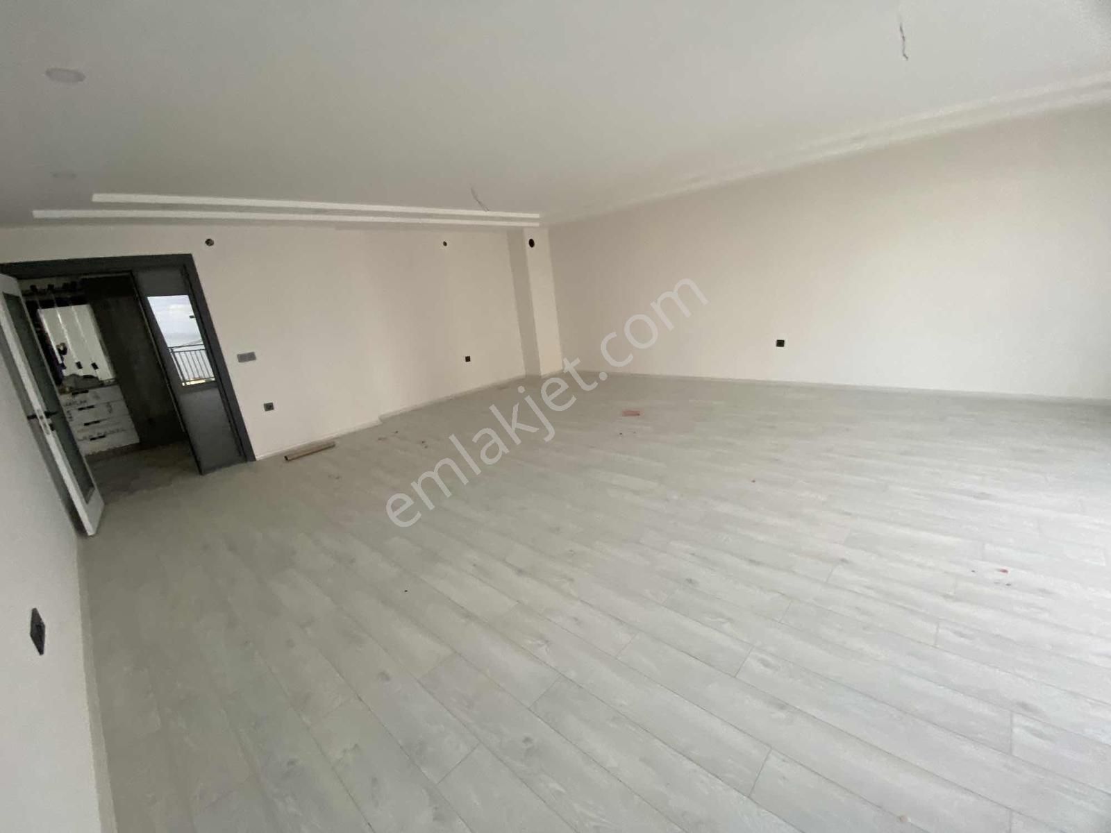 4+1 Lüx Daire Deniz Manzaralı 19 Mayıs Bulvarına Cephe - Görsel 2