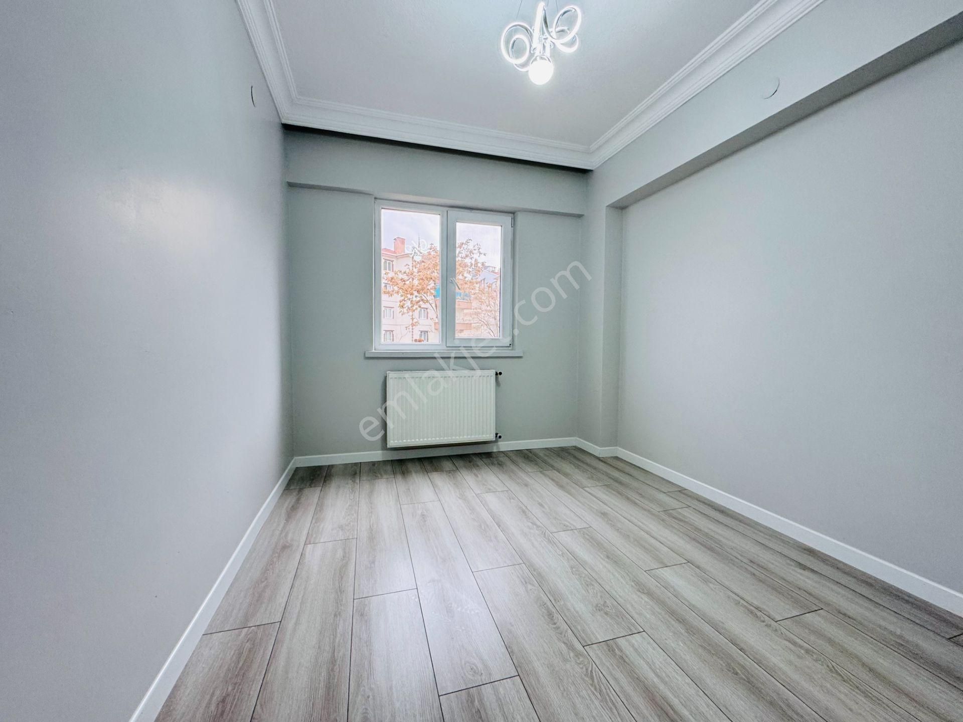 Nam-ak Emlak'tan Okullara Yakın 1.kat Masrafsız Güney Cephe 3+1 Daire - Görsel 12