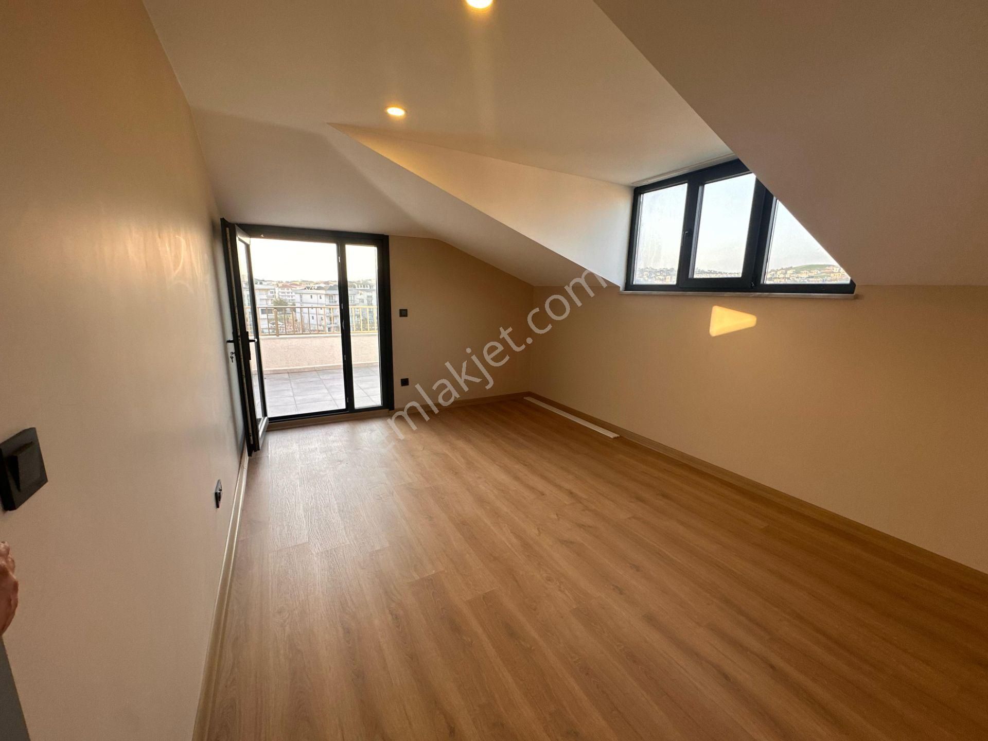 Kumburgaz Da 200 M2 4+2 Sıfır Ferah Dubleks Daire - Görsel 7