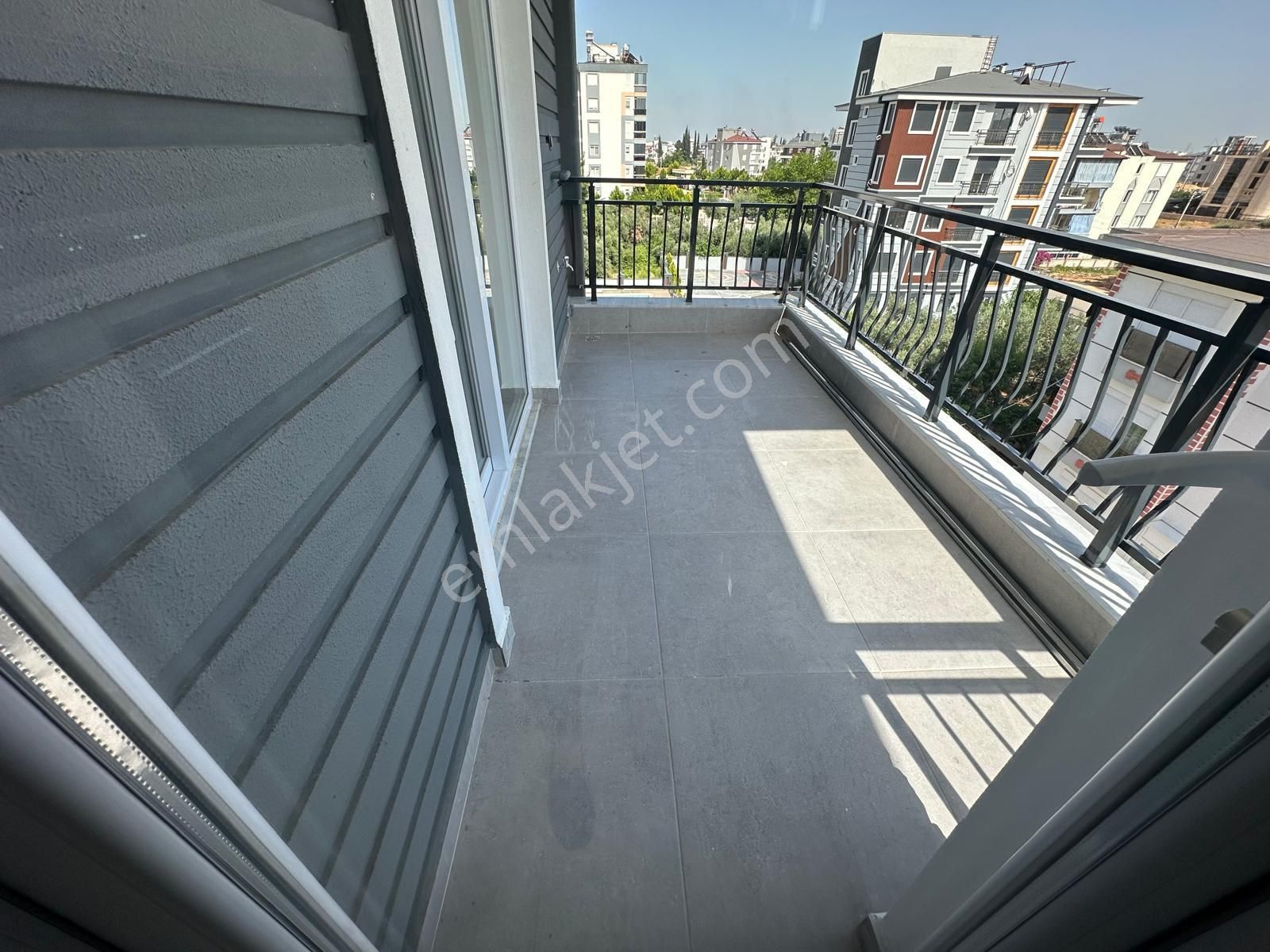 Ayanoğlu Mahallesi 2+1 Tramwaya Yakın Yatırıma Uygun Daire - Görsel 28