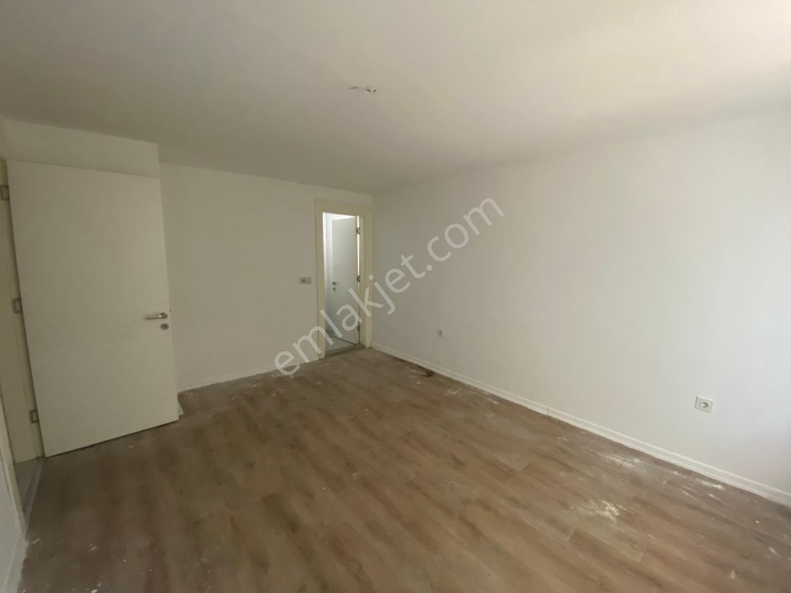 Kültür Mahallesi Bahçe Katı Kiralık 3+1 Daire - Görsel 13