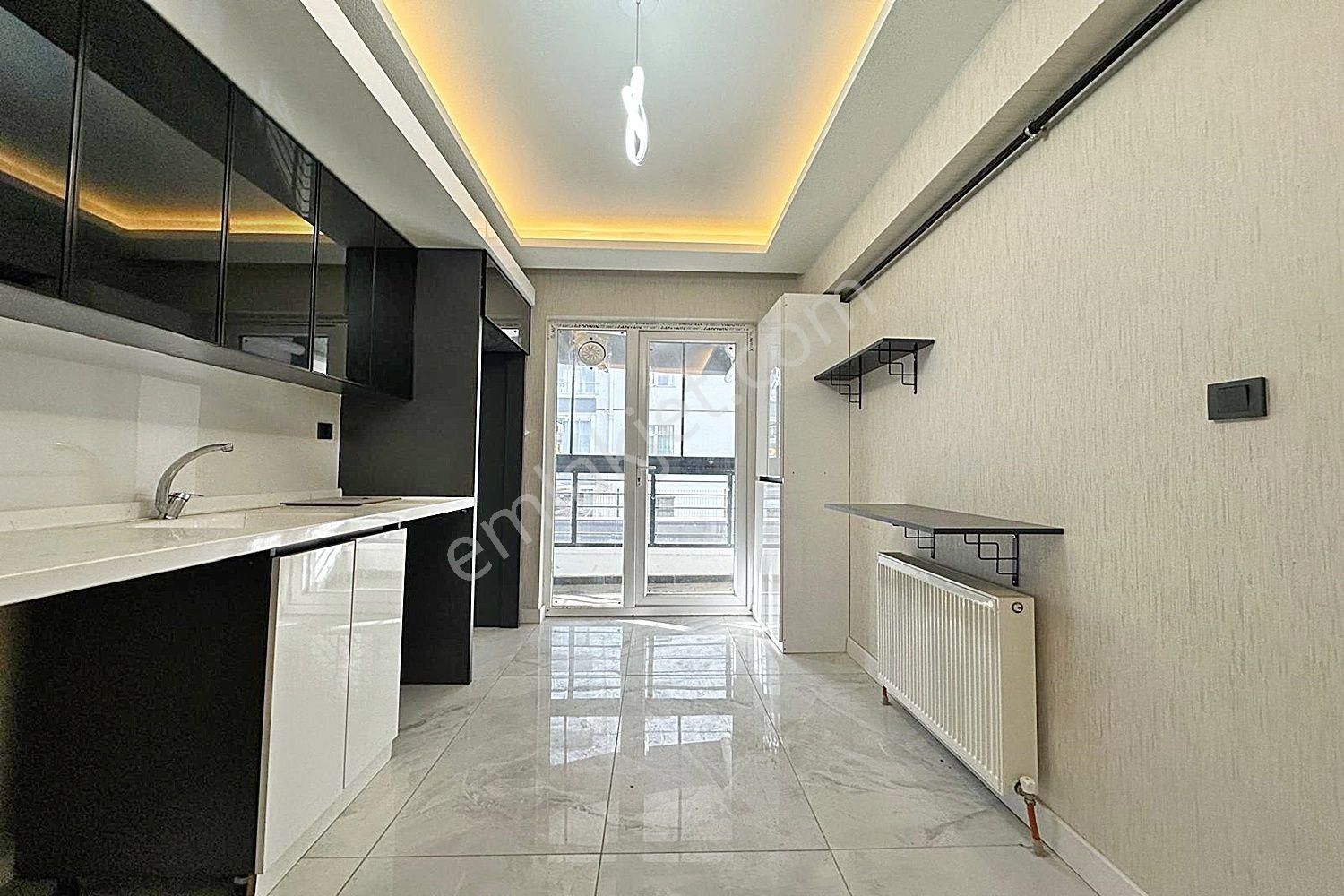 Karşıyaka'da 3+1 Cadde Yakını Full+ Full Yapılı Kaçırılmacak Fırsat - Görsel 4