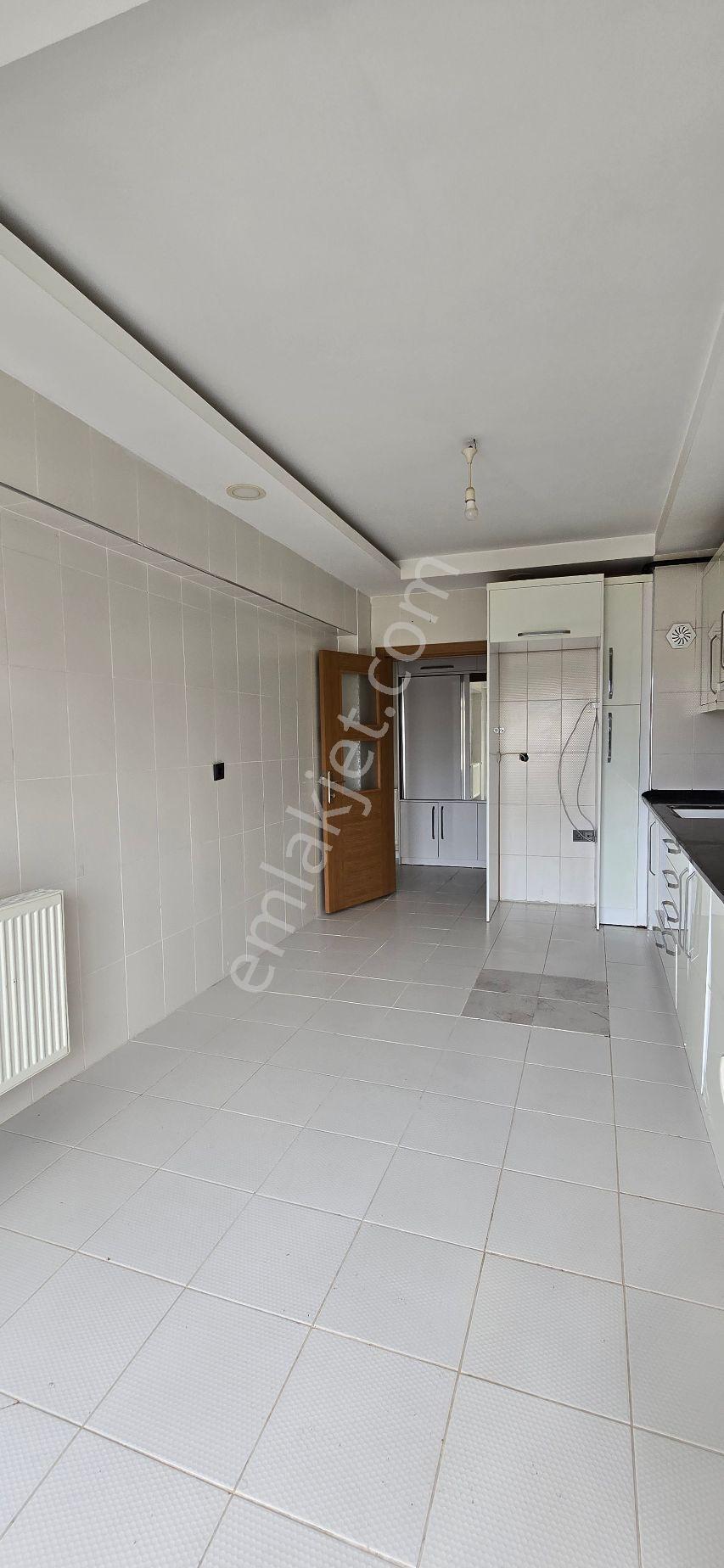 Sivas Merkez M.akif Ersoy Mah. 3+1 Kiralık Daire - Görsel 12