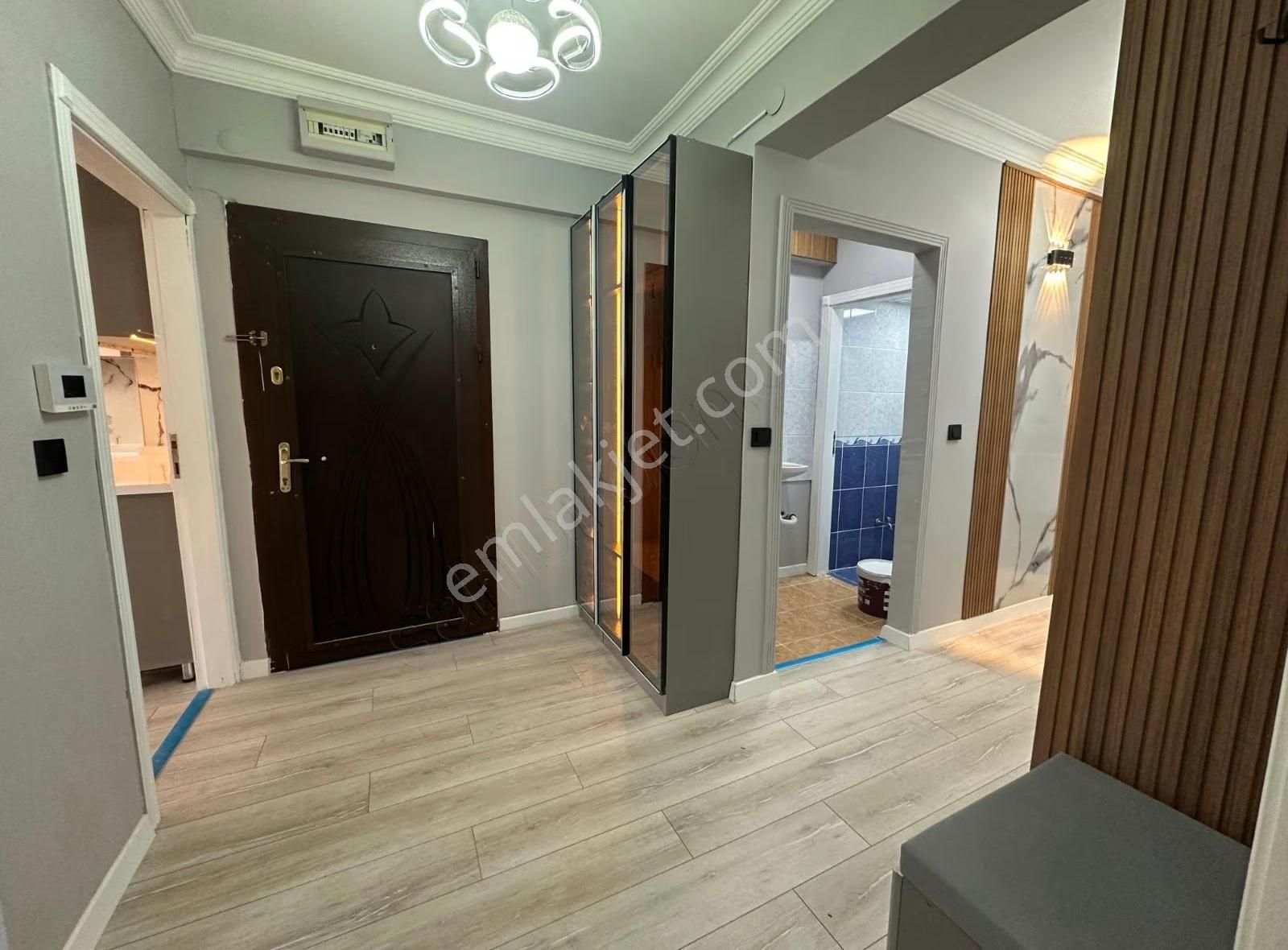 Ascelik"den"demircilerde_3 Kat Konumunda_delux+delux Yapılı_3+1 - Görsel 24