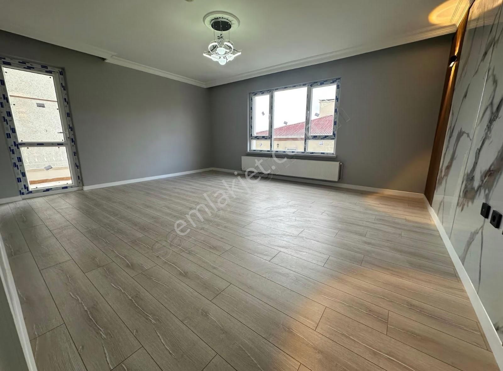 Ascelik"den"demircilerde_3 Kat Konumunda_delux+delux Yapılı_3+1 - Görsel 8