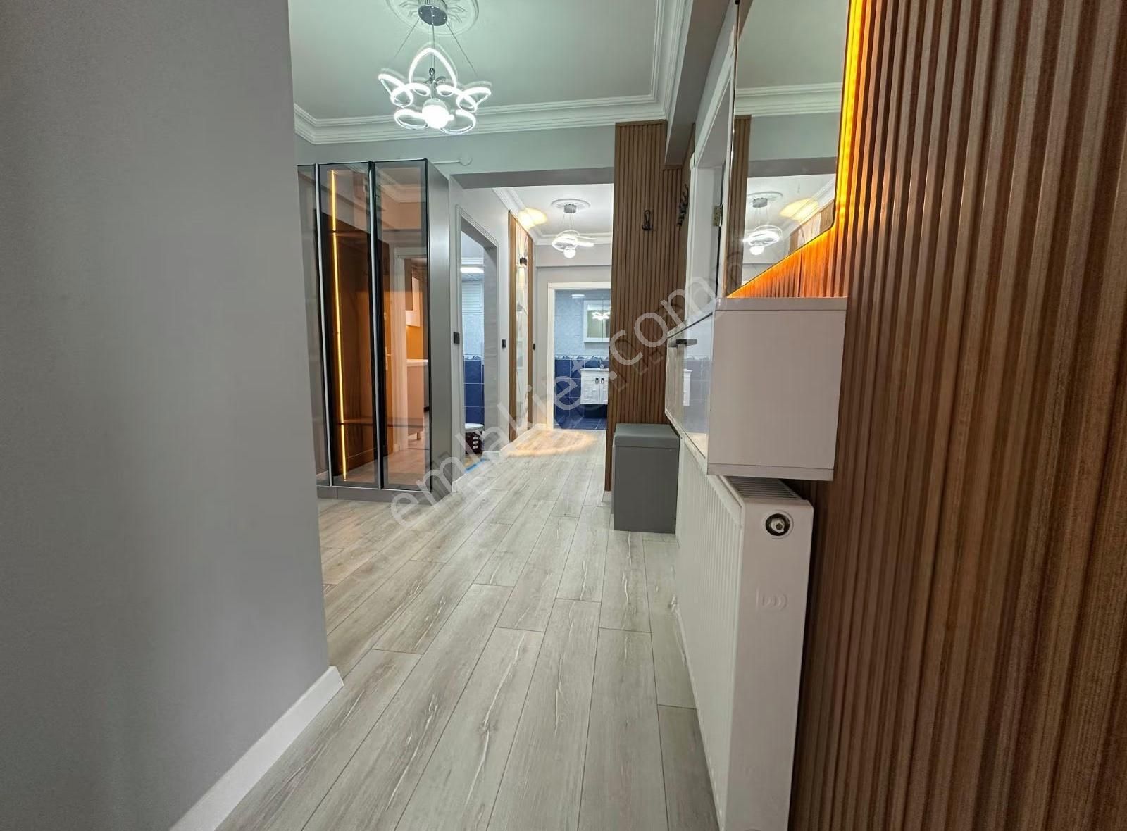 Ascelik"den"demircilerde_3 Kat Konumunda_delux+delux Yapılı_3+1 - Görsel 32