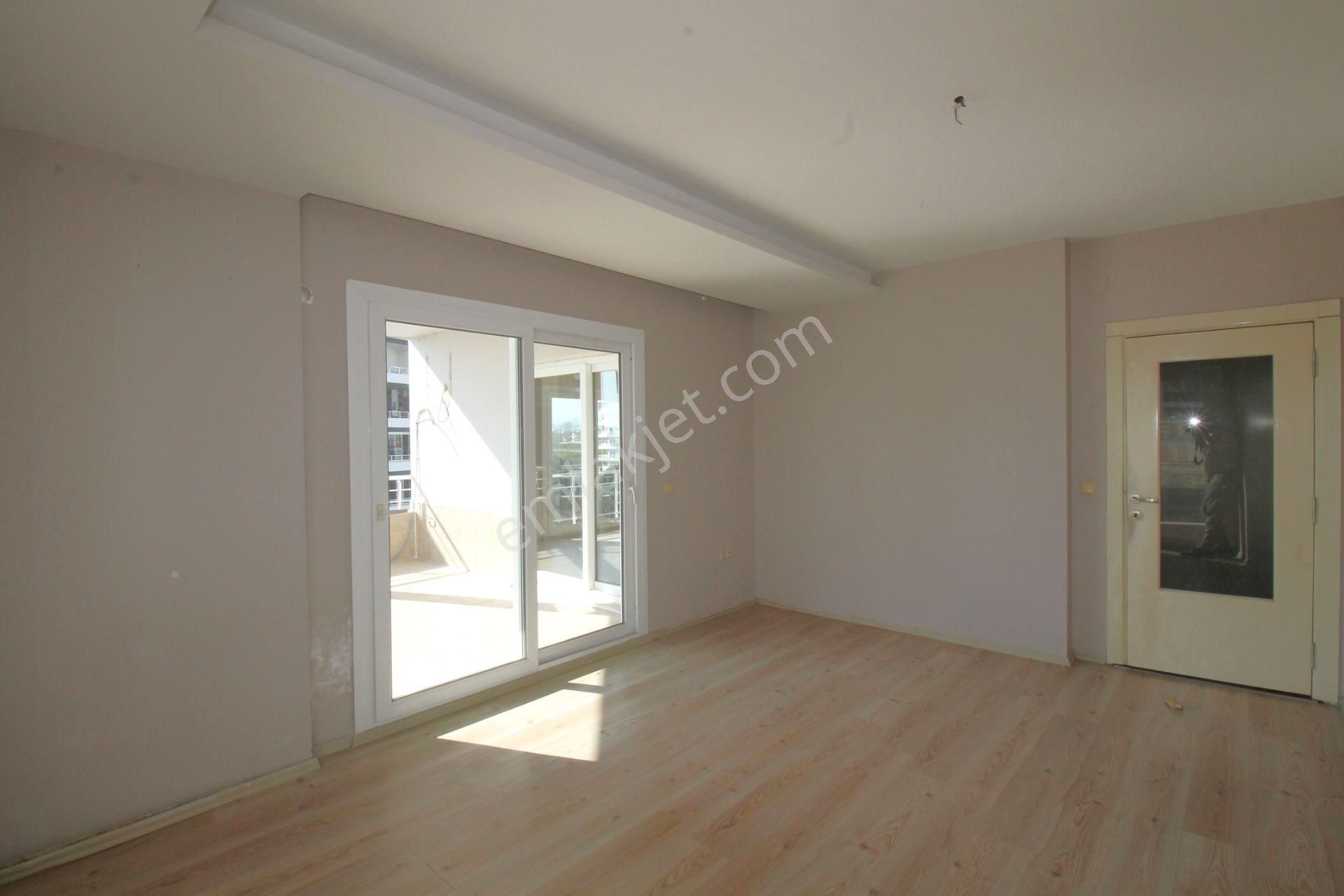 Retro’dan Üniversite Caddesinde Site İçi Geniş B.mutfak Kiralık 3+1 - Görsel 4
