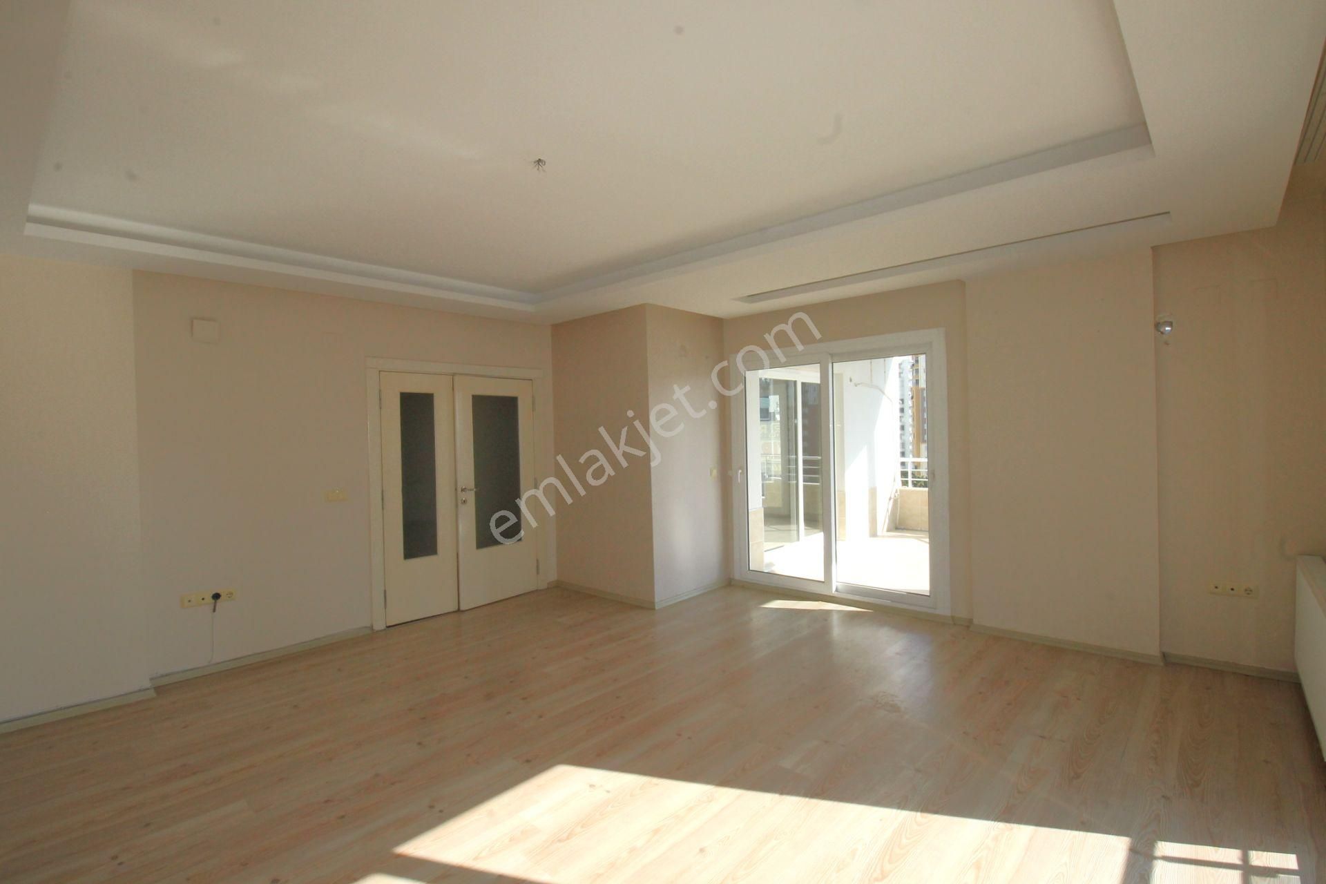 Retro’dan Üniversite Caddesinde Site İçi Geniş B.mutfak Kiralık 3+1 - Görsel 11