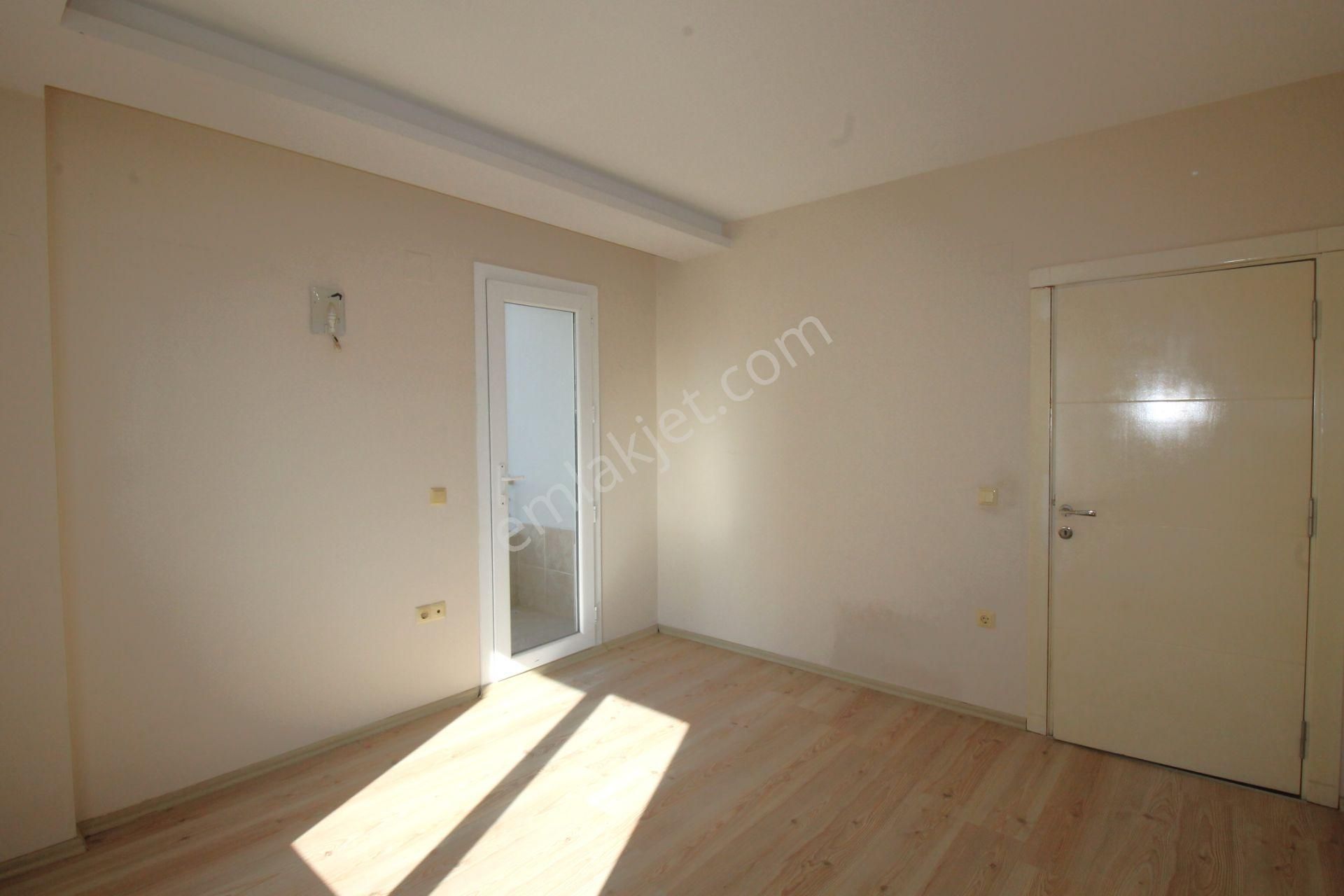 Retro’dan Üniversite Caddesinde Site İçi Geniş B.mutfak Kiralık 3+1 - Görsel 15