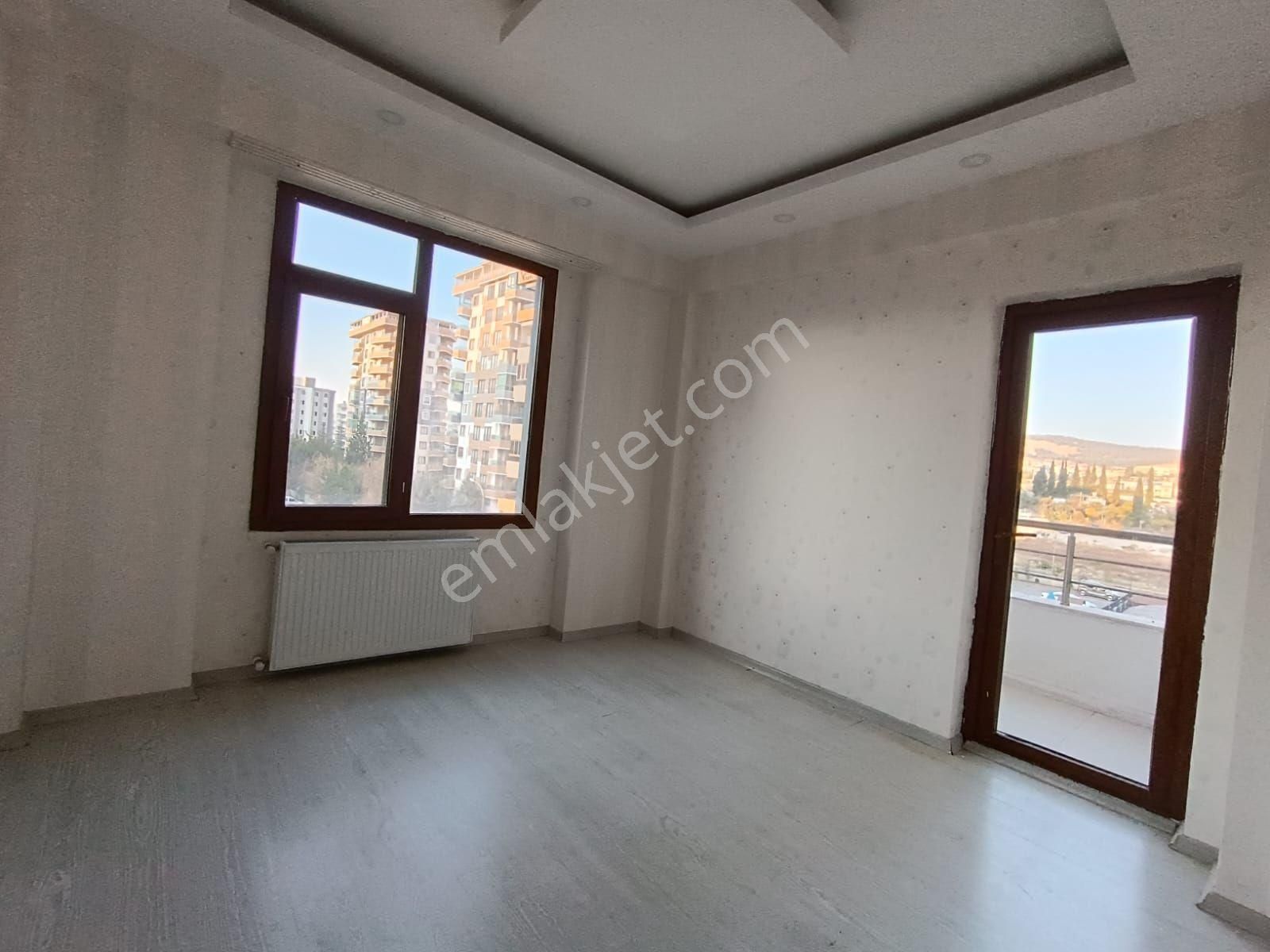 Yavuz Emlak Tan Satılık Daire Arakat Karaköprü Gu - Görsel 11