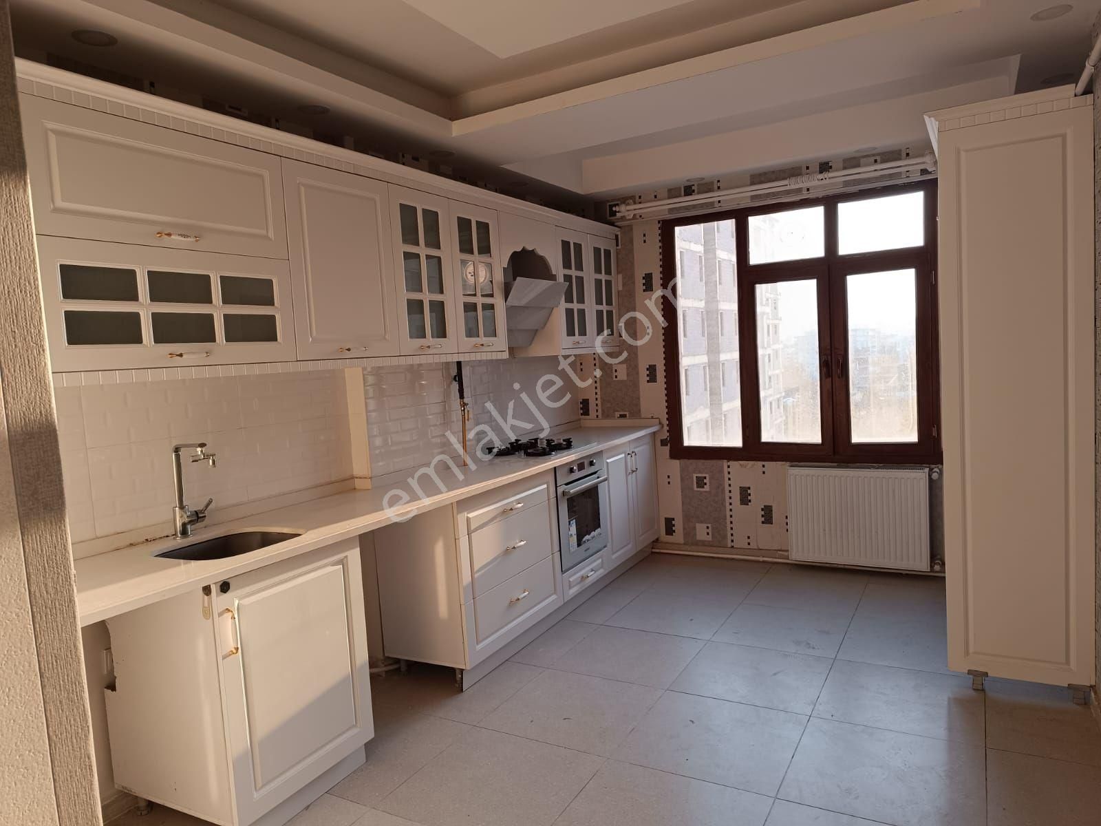 Yavuz Emlak Tan Satılık Daire Arakat Karaköprü Gu - Görsel 2