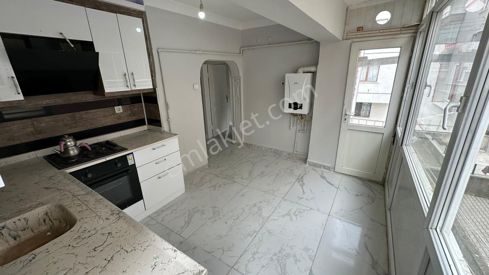 Hayal^den Pınarbaşı Mh^de Merkezi Konumda Ara Katta Yapılı Masrafsız 3+1!! - Görsel 3