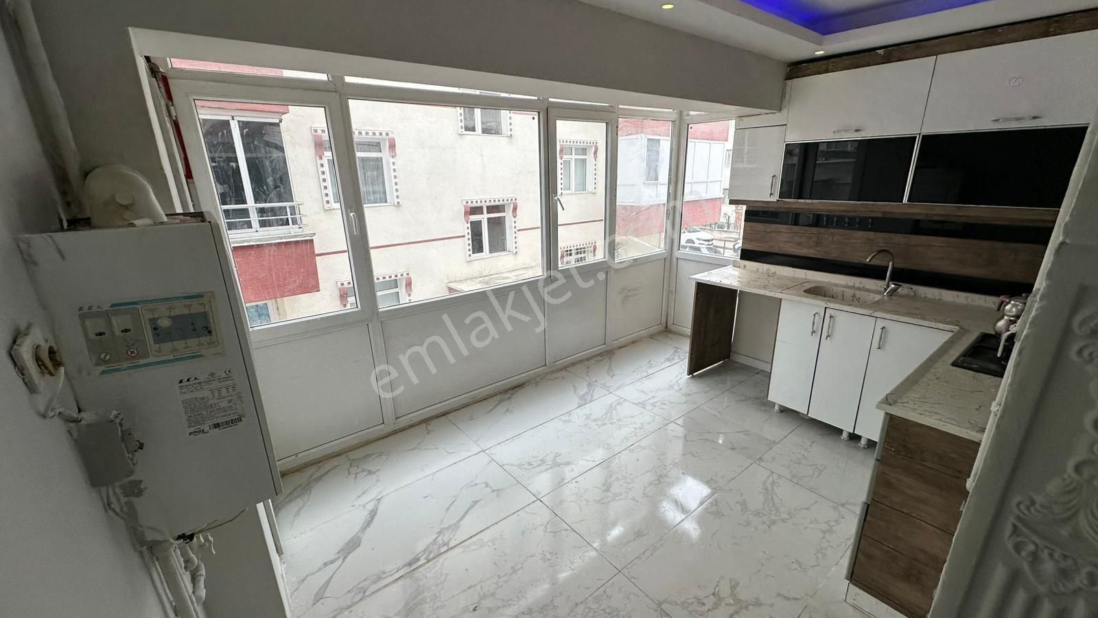 Hayal^den Pınarbaşı Mh^de Merkezi Konumda Ara Katta Yapılı Masrafsız 3+1!! - Görsel 6