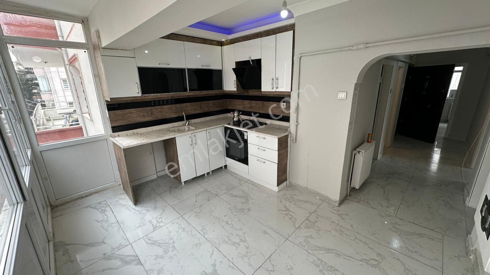 Hayal^den Pınarbaşı Mh^de Merkezi Konumda Ara Katta Yapılı Masrafsız 3+1!! - Görsel 2