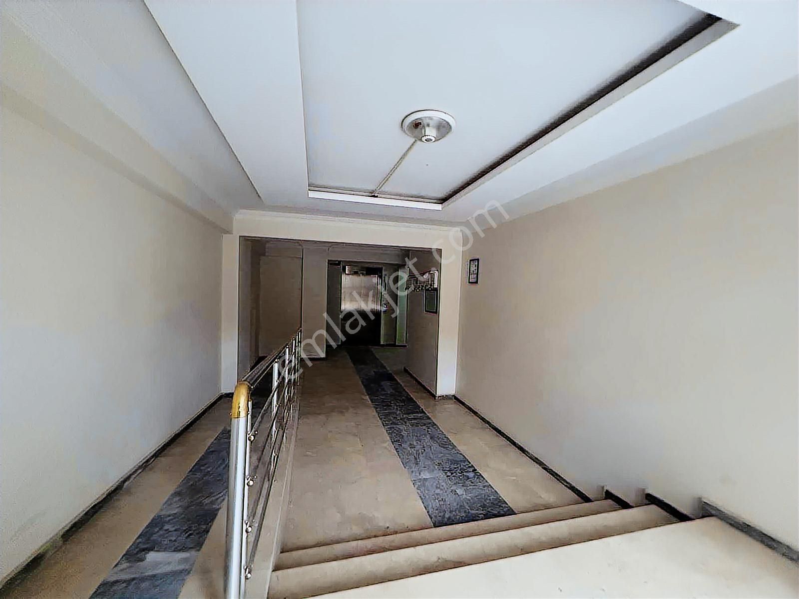 Esentepe Mahallesi Eğitimciler Caddesi Yakını Satılık 2+1 Daire - Görsel 2