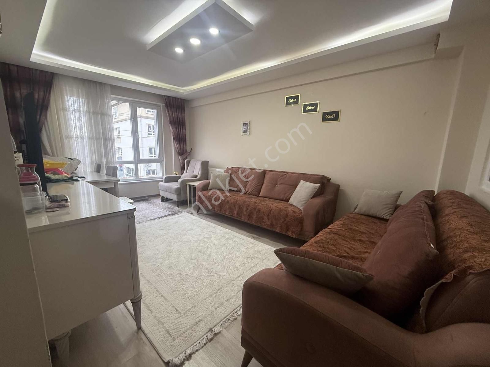 Esentepe Mahallesi Eğitimciler Caddesi Yakını Satılık 2+1 Daire