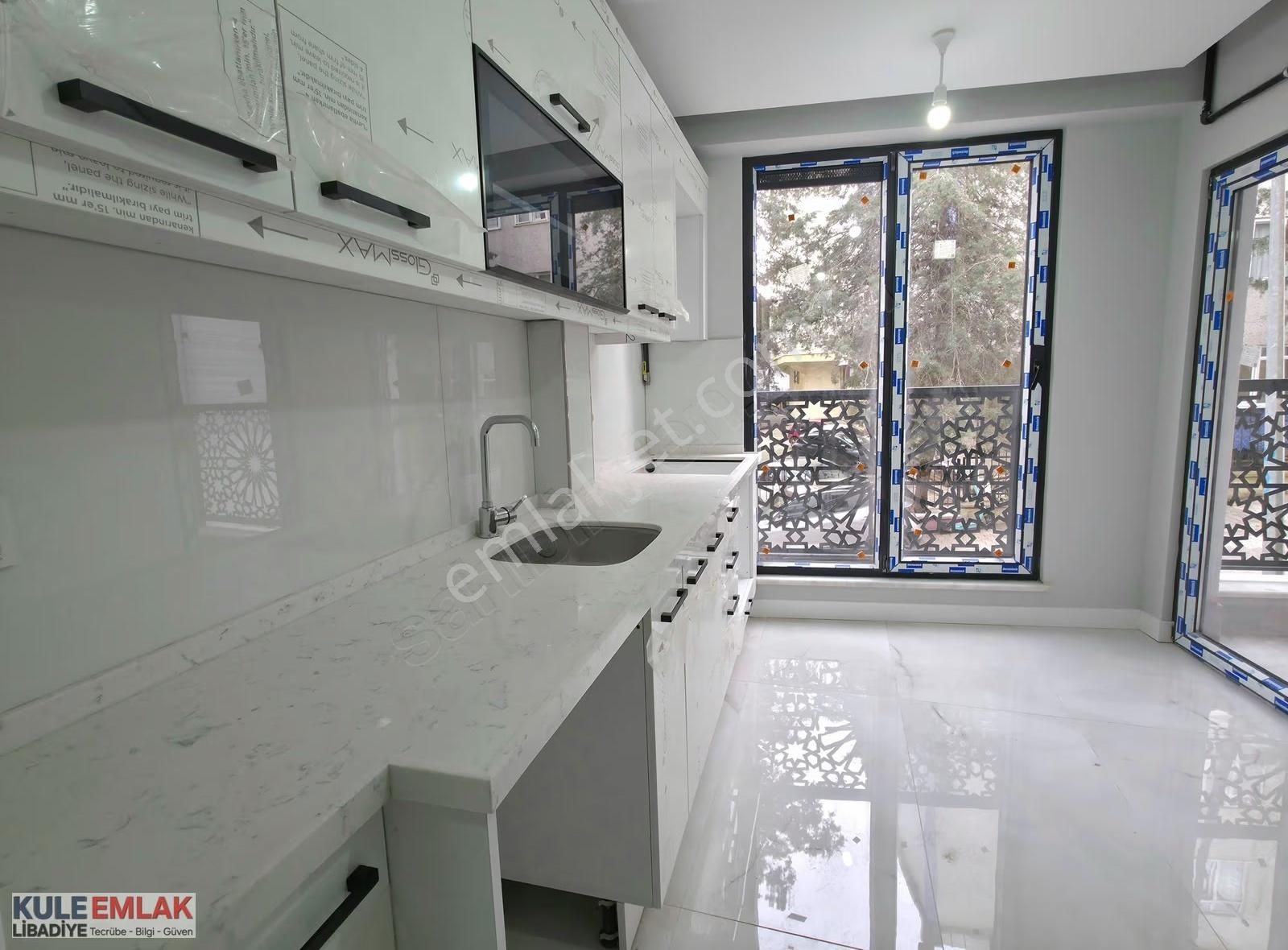 Kule'den | Libadiye'de Sıfır Kullanışlı, Balkonlu Ara Katlar - Görsel 26