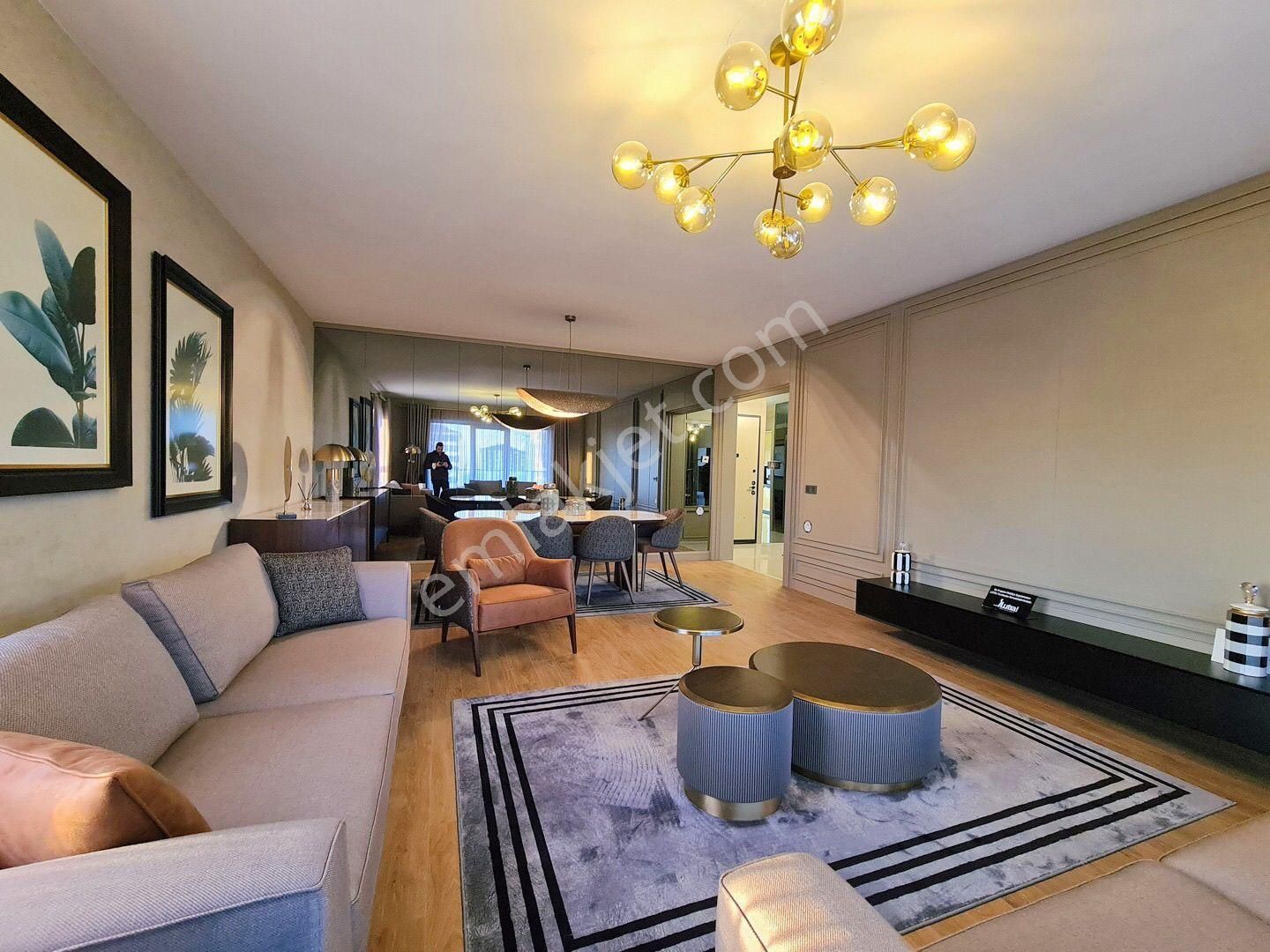 Pursaklar Mehmet Zengin Emlak'tan Kapalı Havuzlu Kapalı Otoparklı 7/24 Güvenliki 8.kat 4+1 - Görsel 14