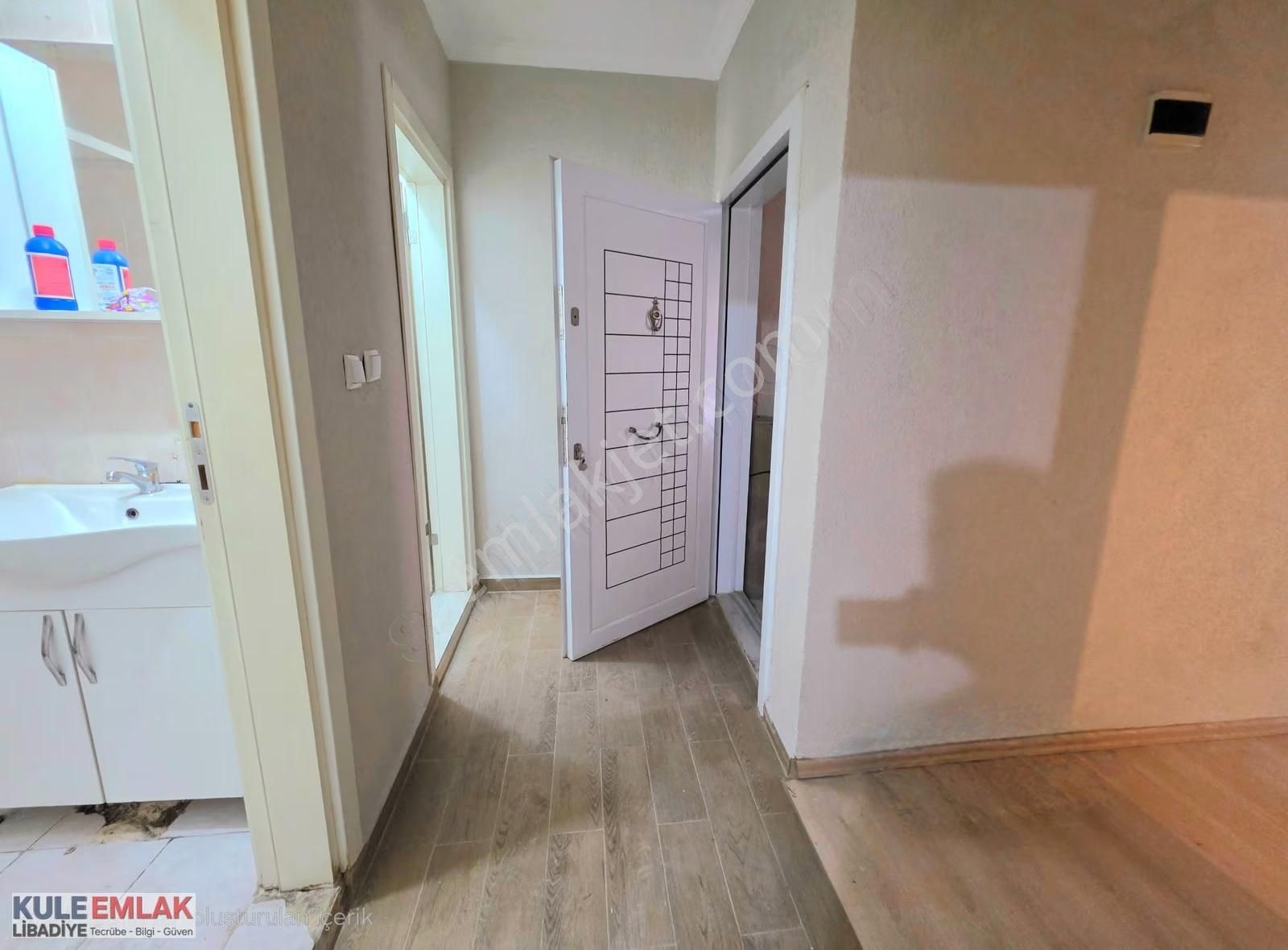 Kule'den | İçi Yenilenmiş Kullanışlı 1+1 Ayrı Mutfaklı - Görsel 13