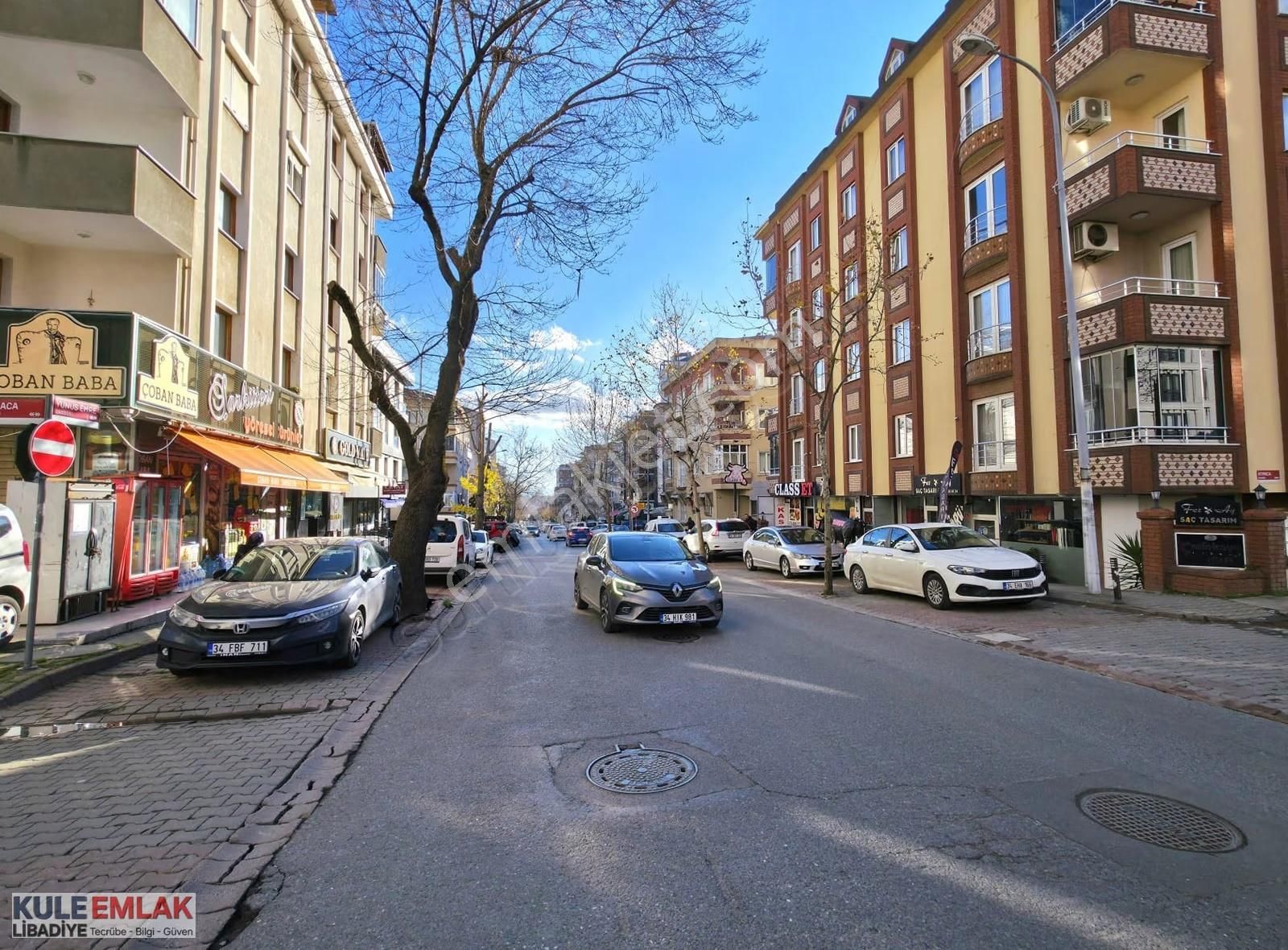 Yunus Emre Caddesi'nde Devasa Büyüklükde Kiralık 3+1 Daire - Görsel 10