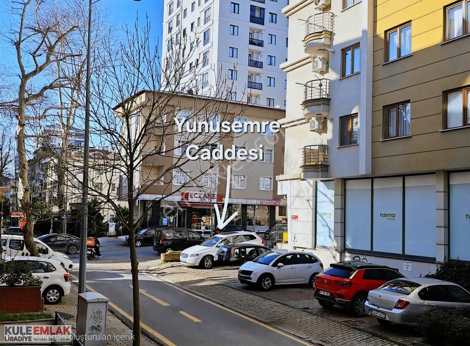 Yunus Emre Caddesi'nde Devasa Büyüklükde Kiralık 3+1 Daire