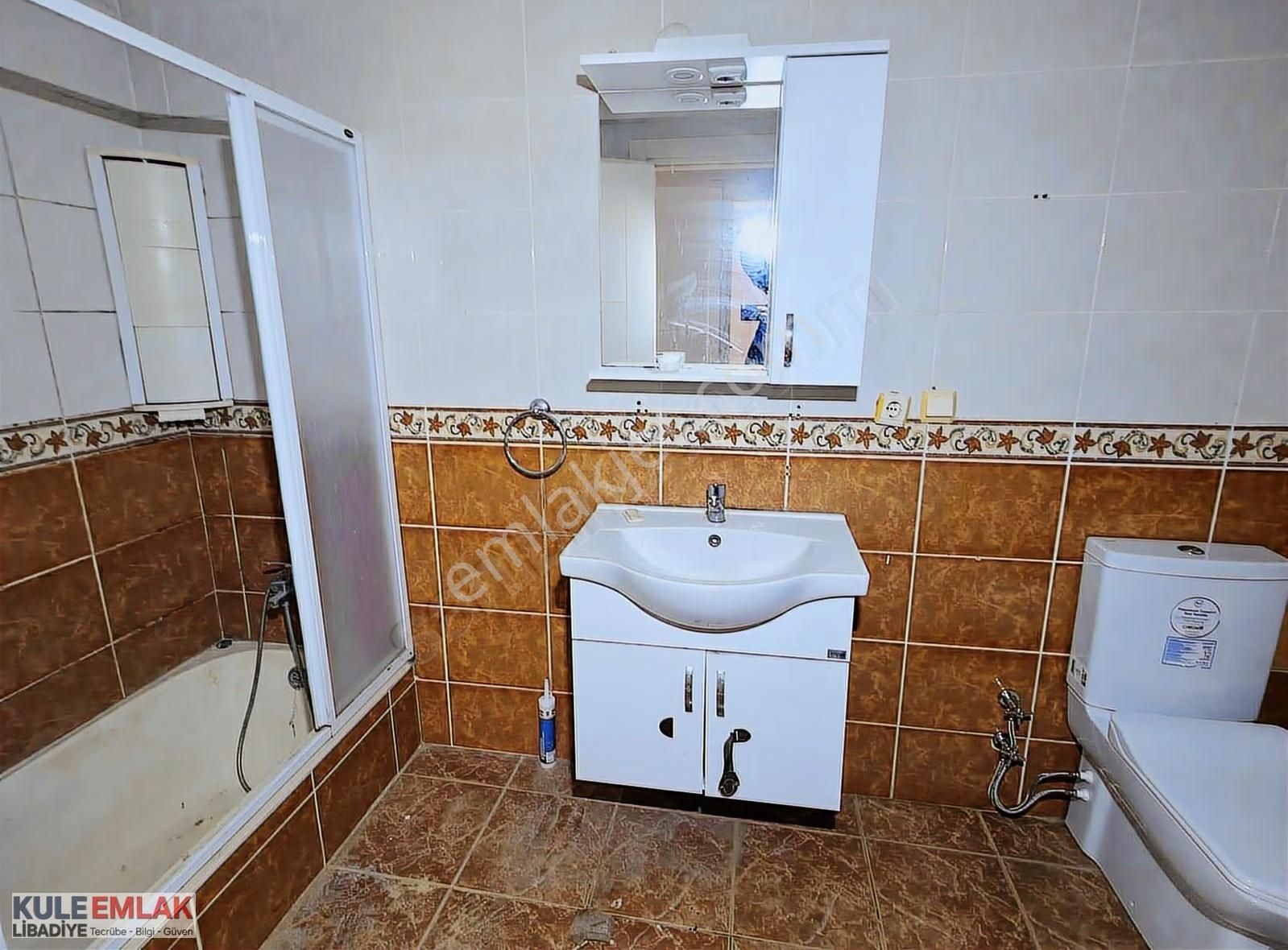 Yunus Emre Caddesi'nde Devasa Büyüklükde Kiralık 3+1 Daire - Görsel 14